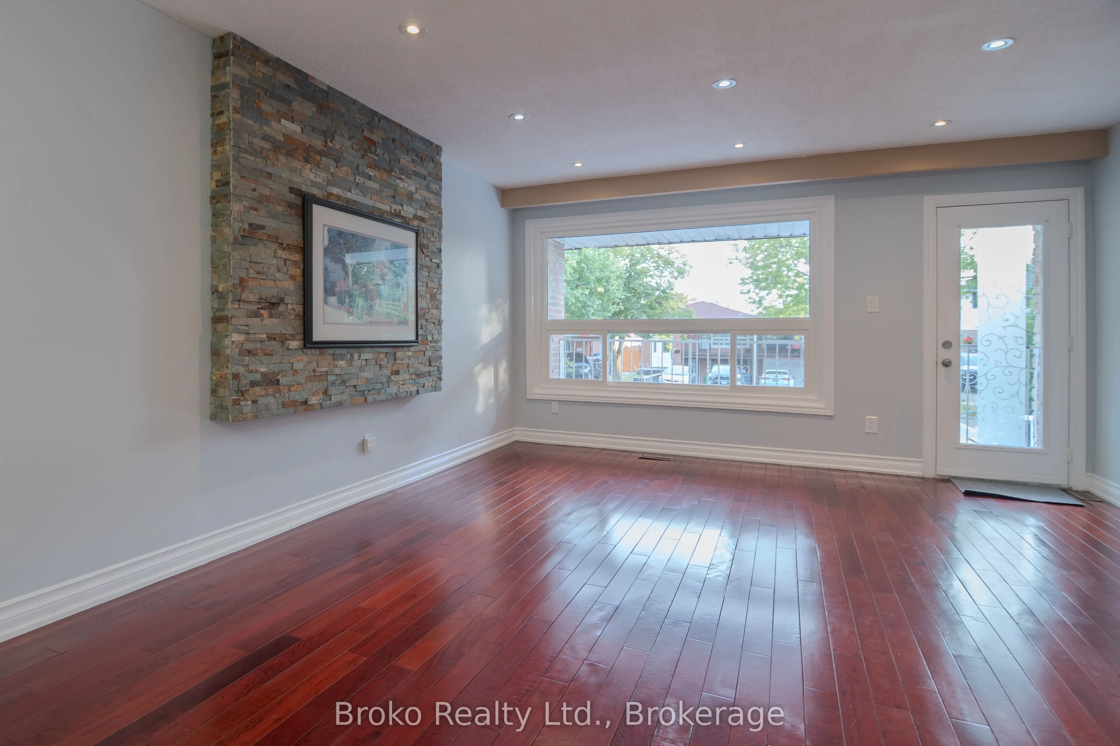 7782 Kittridge Drive