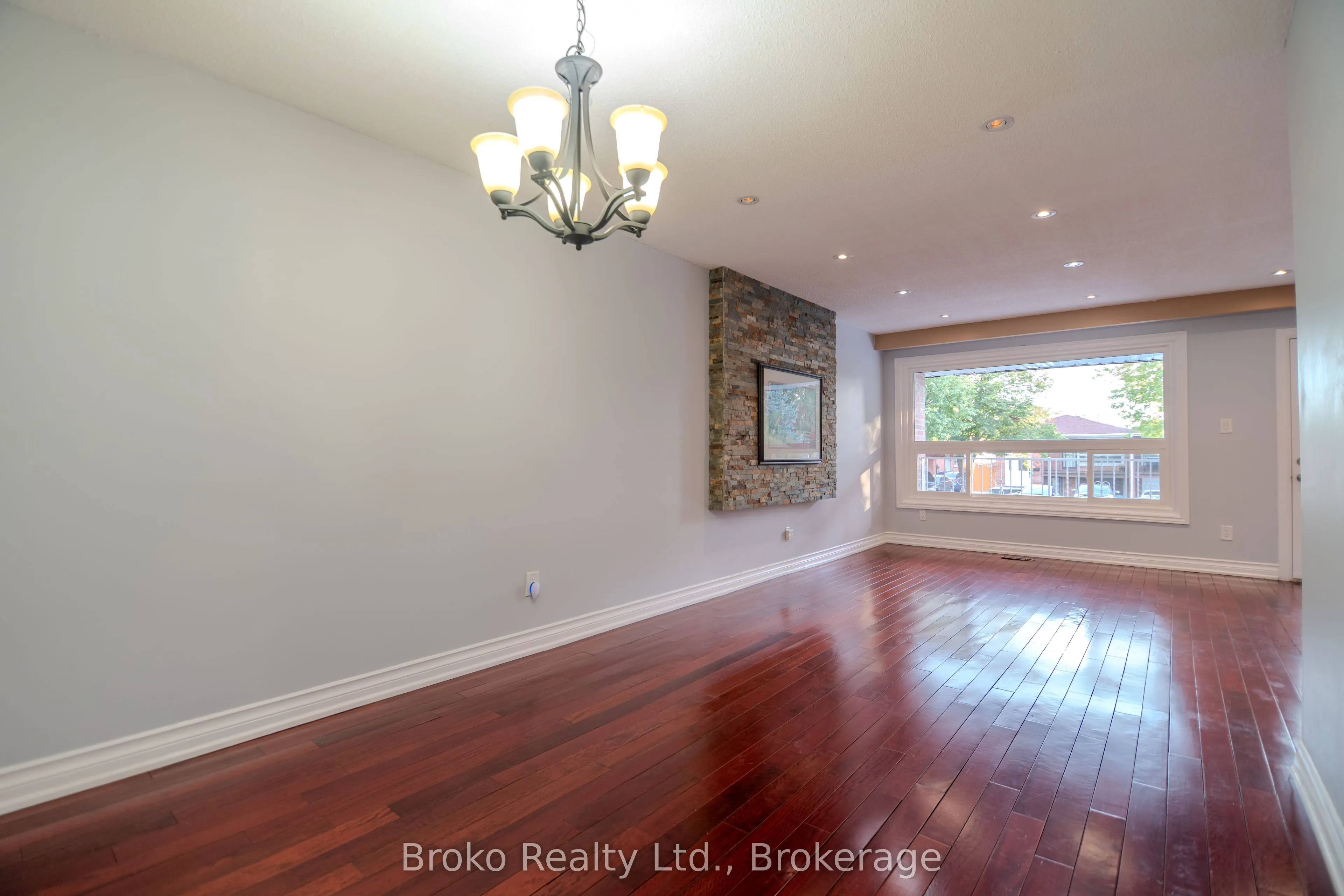 7782 Kittridge Drive