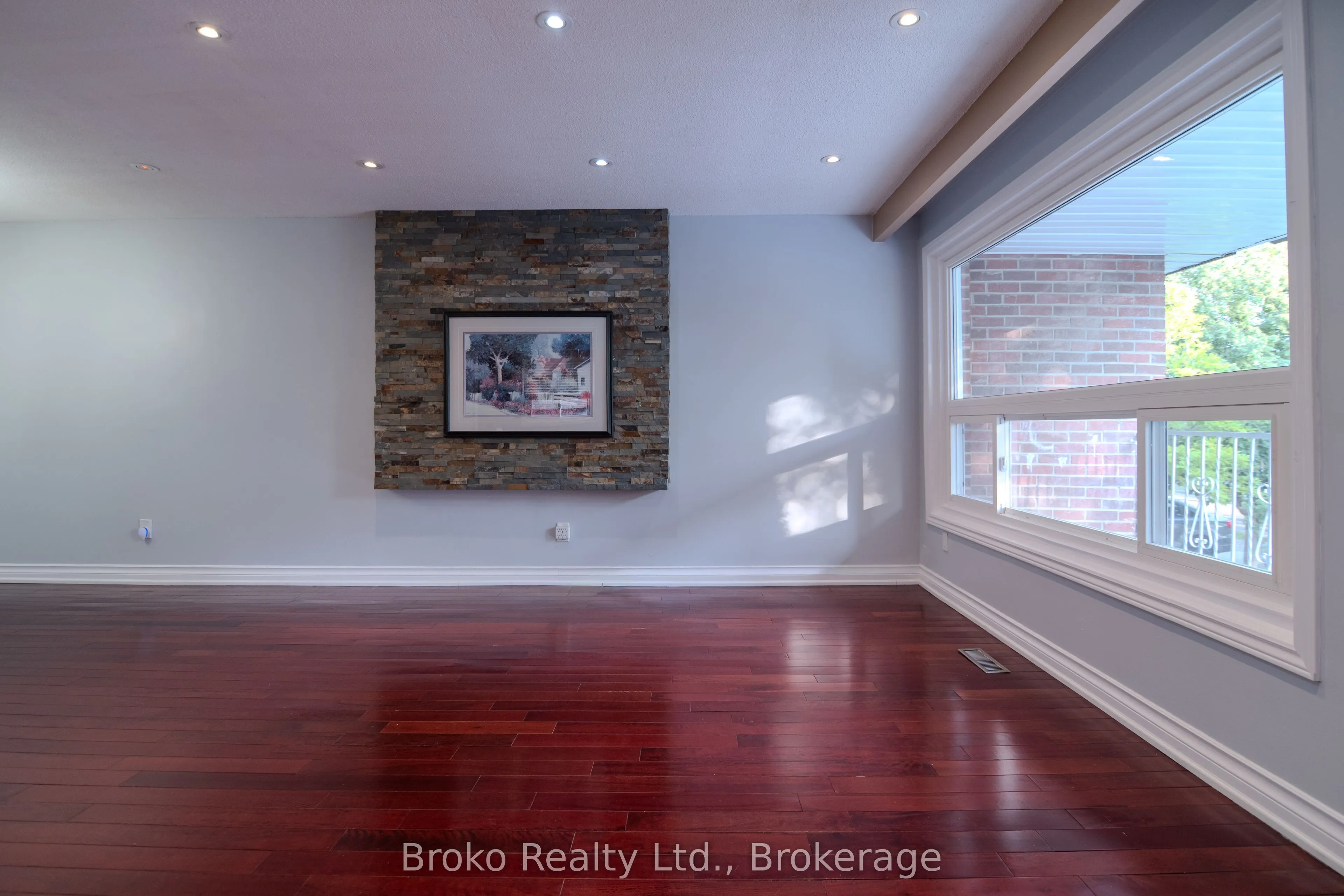7782 Kittridge Drive