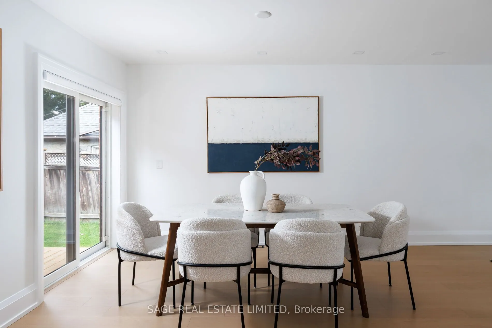 872 Royal York Road