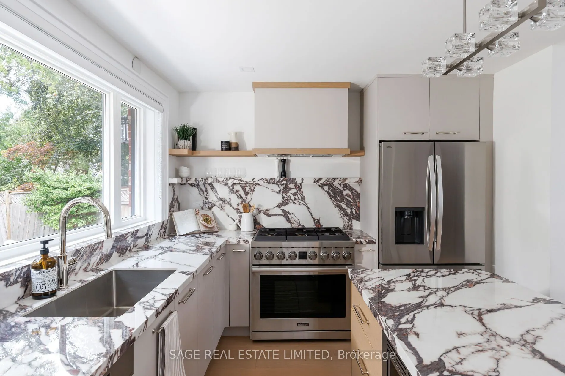 872 Royal York Road
