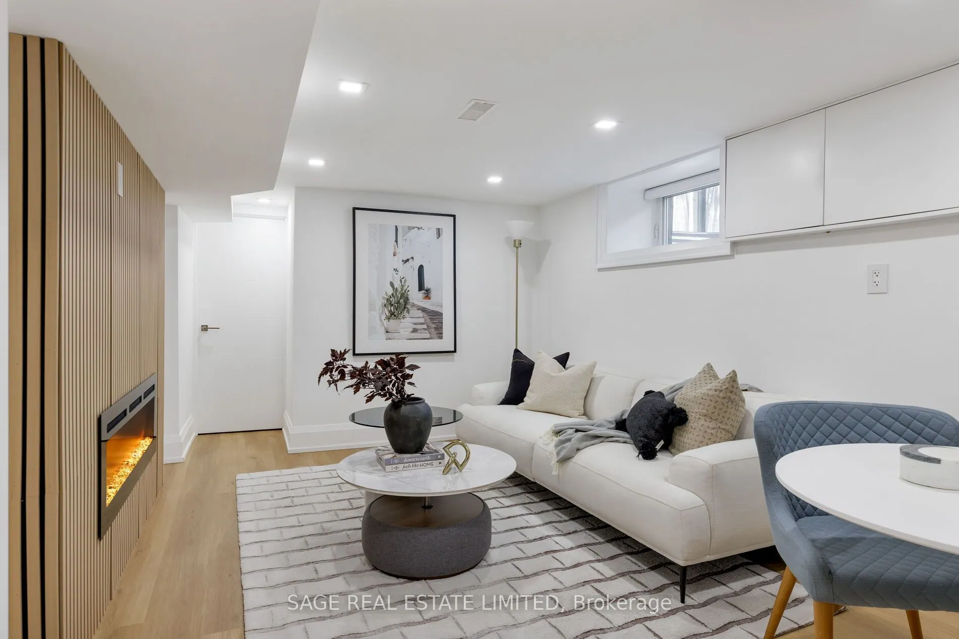 872 Royal York Road