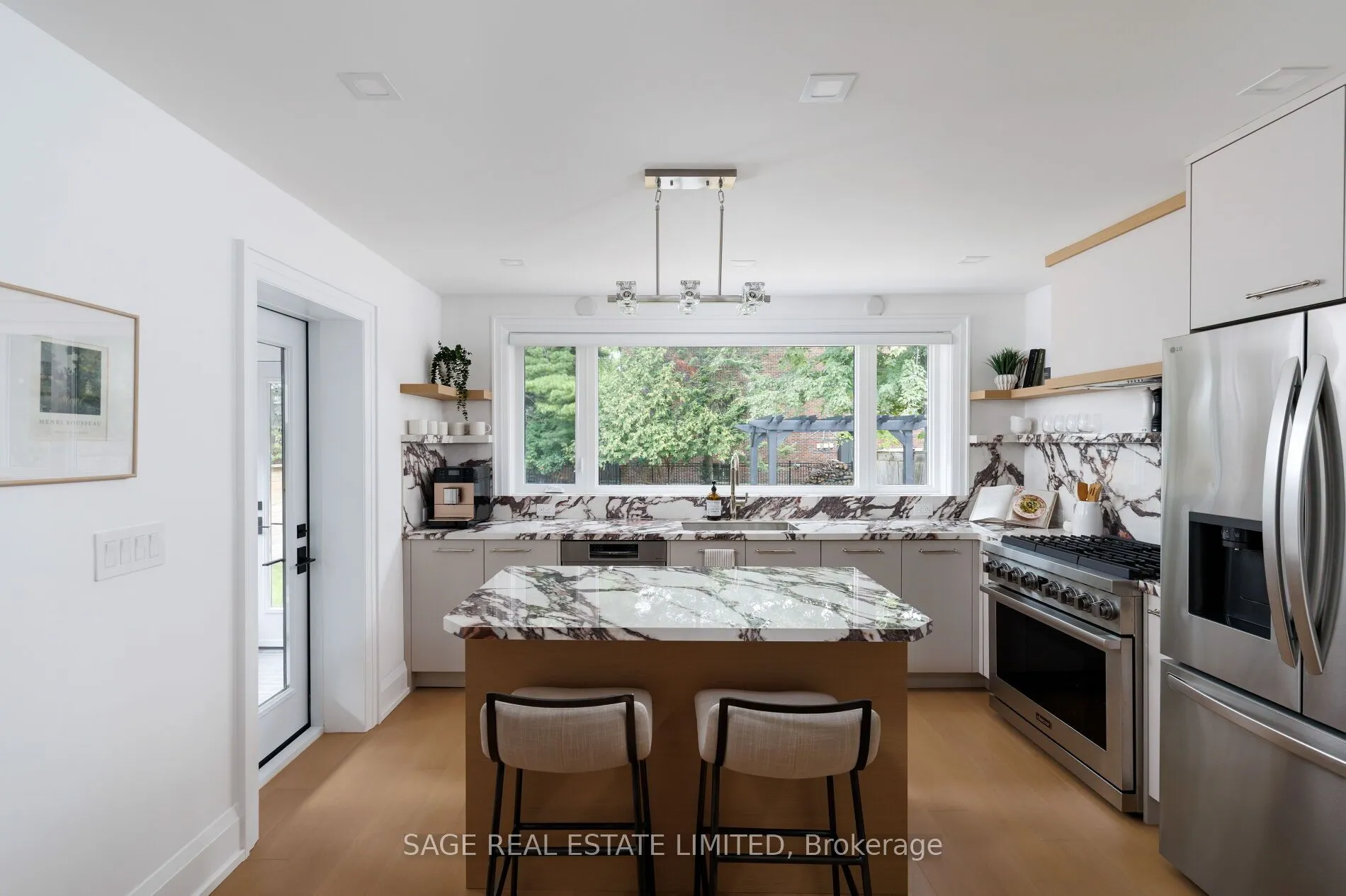 872 Royal York Road