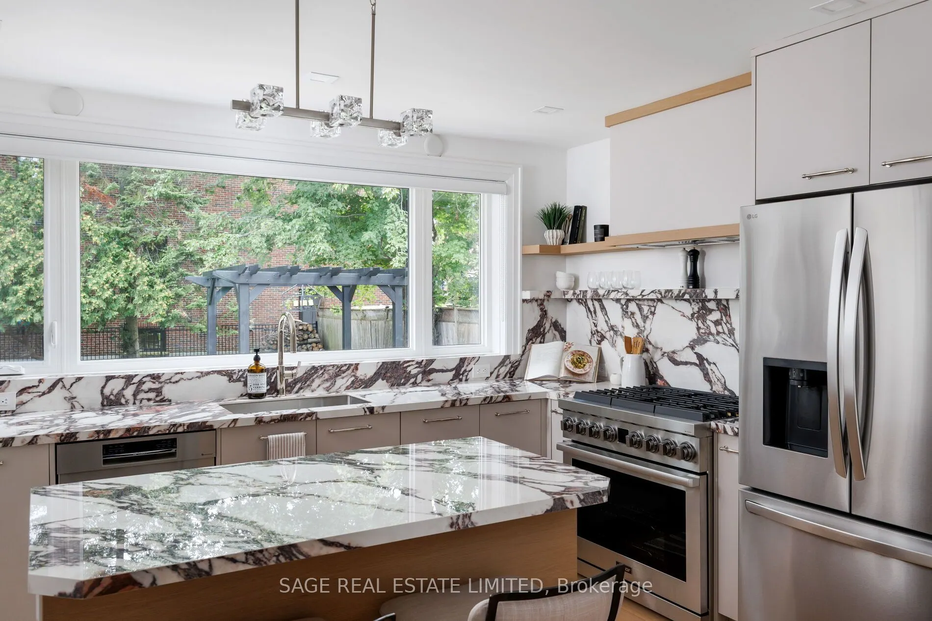 872 Royal York Road