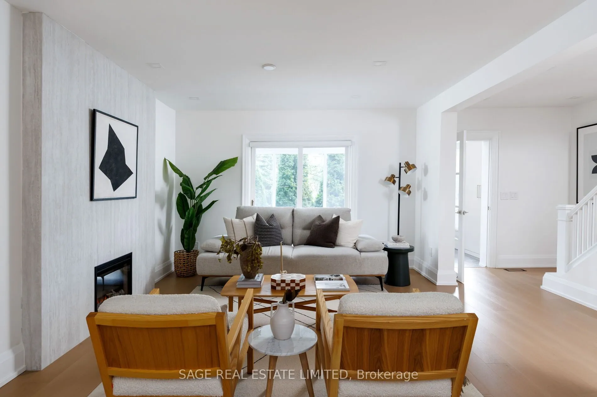 872 Royal York Road