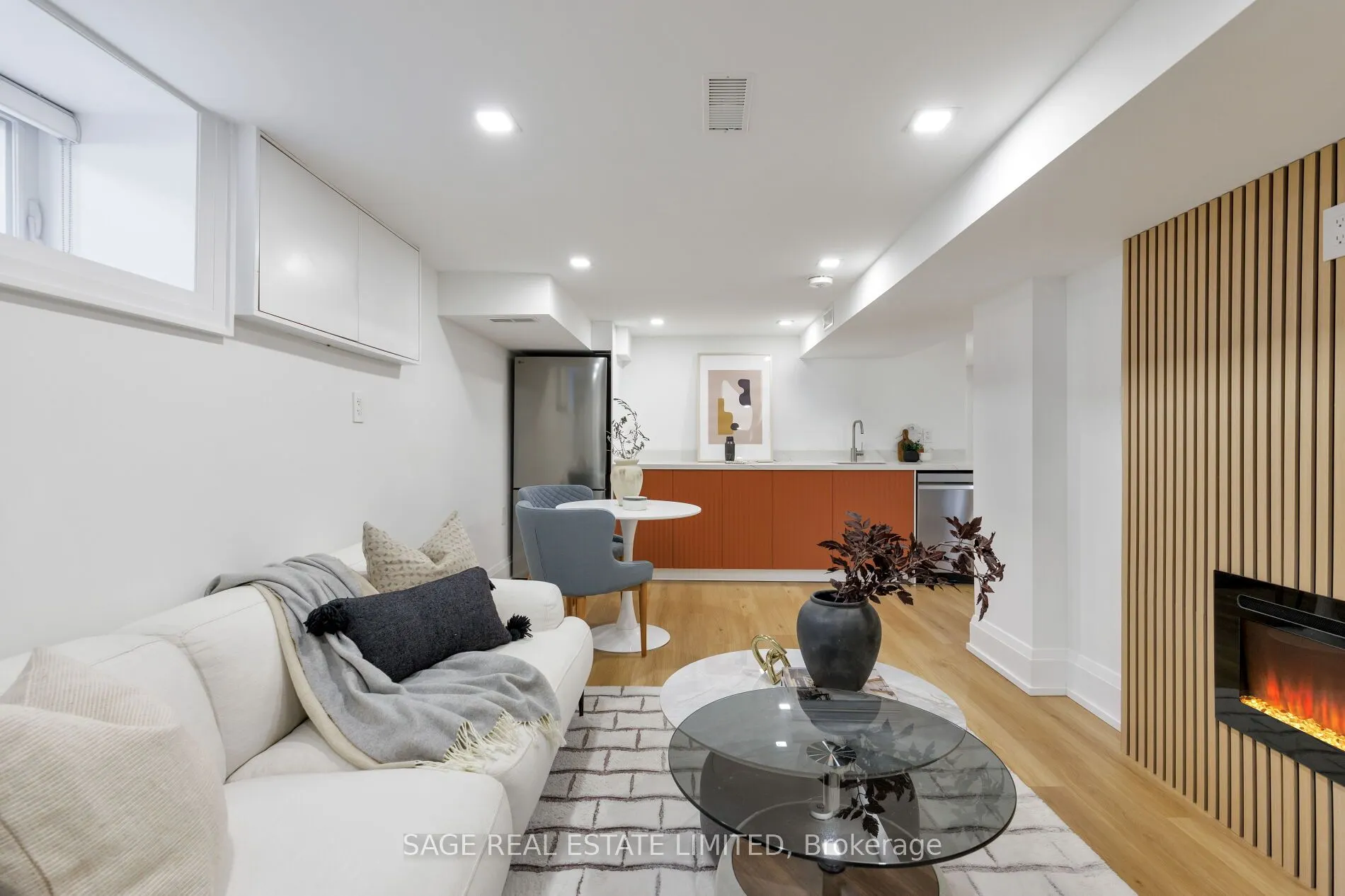 872 Royal York Road