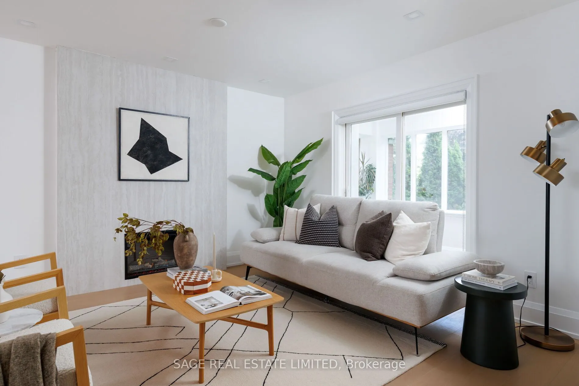 872 Royal York Road