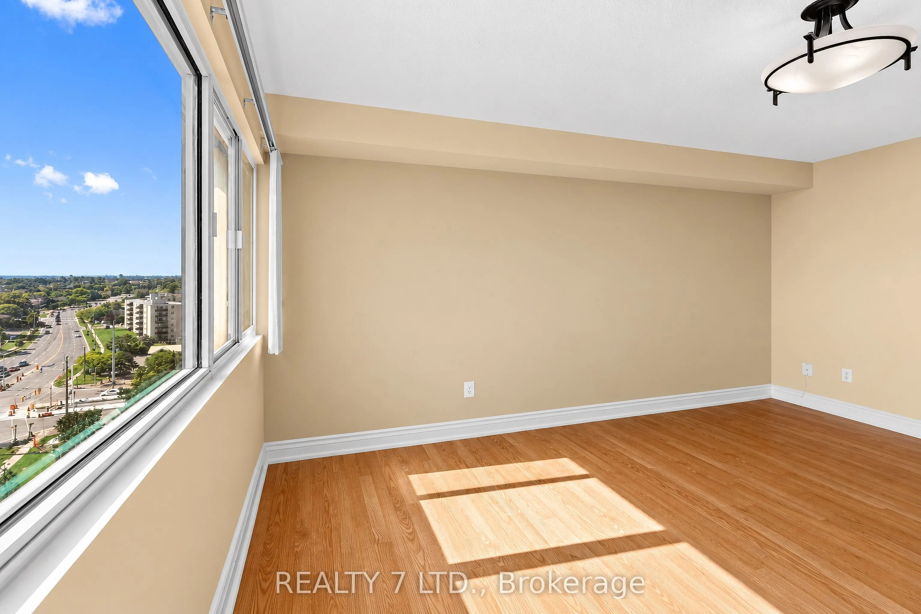 50 ELM Drive E #1507
