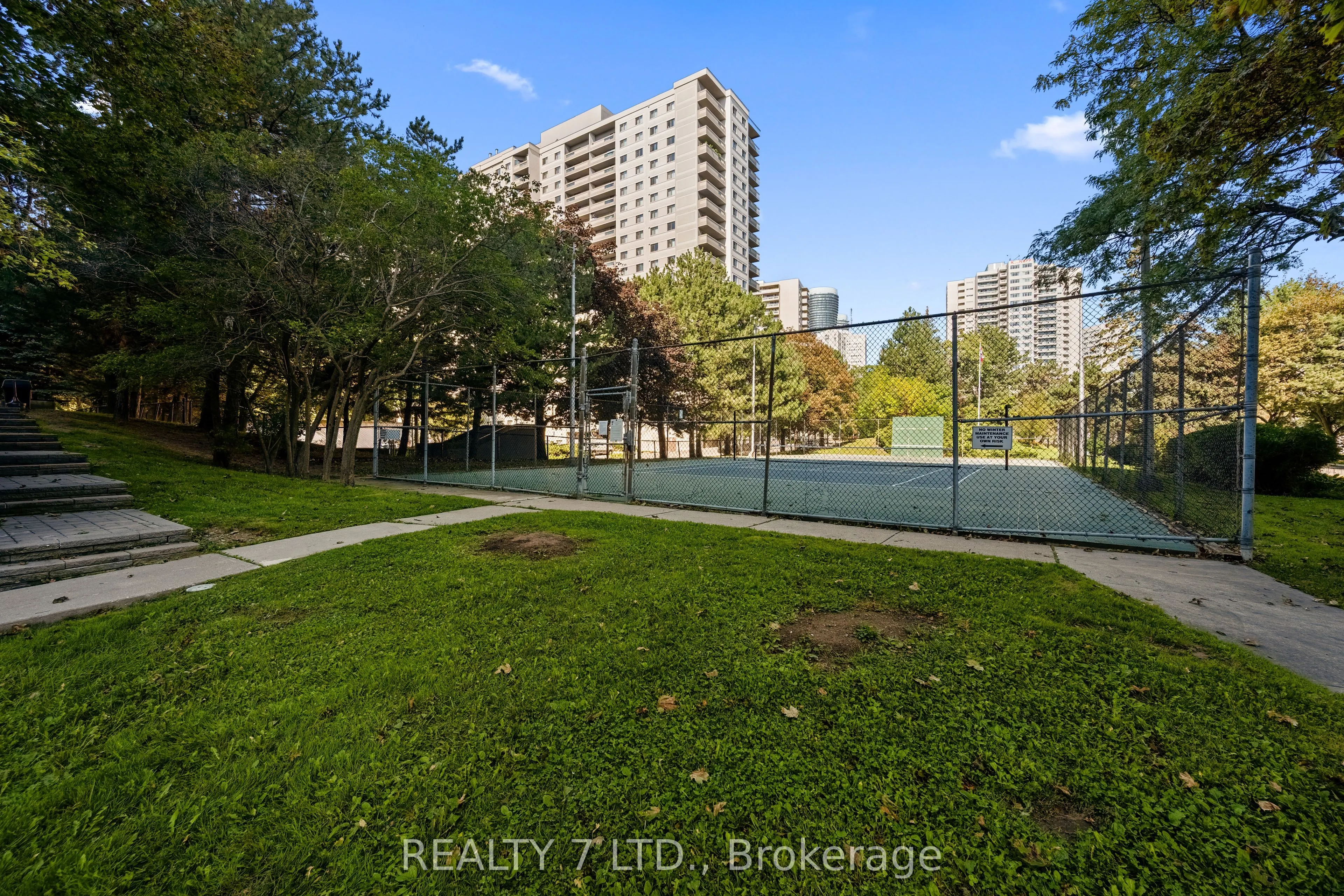 50 ELM Drive E #1507