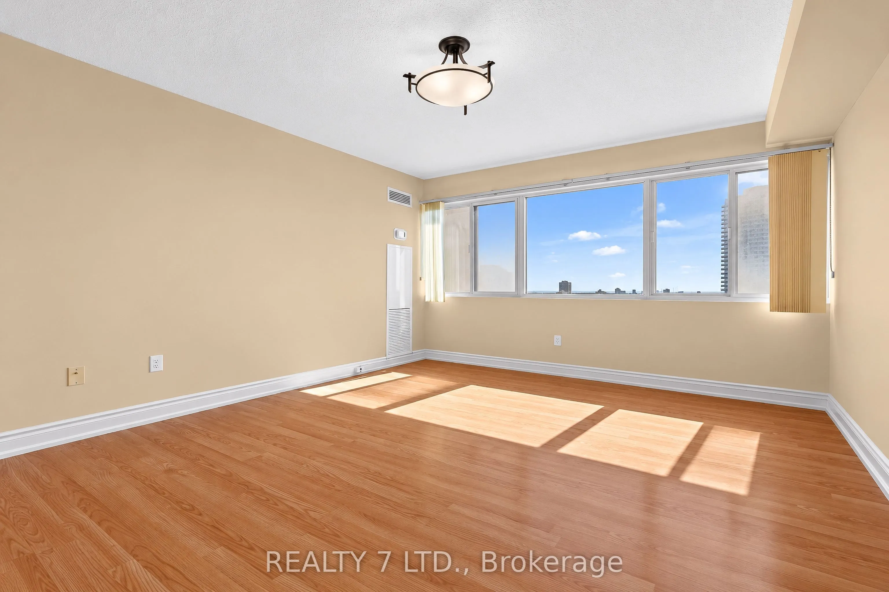 50 ELM Drive E #1507