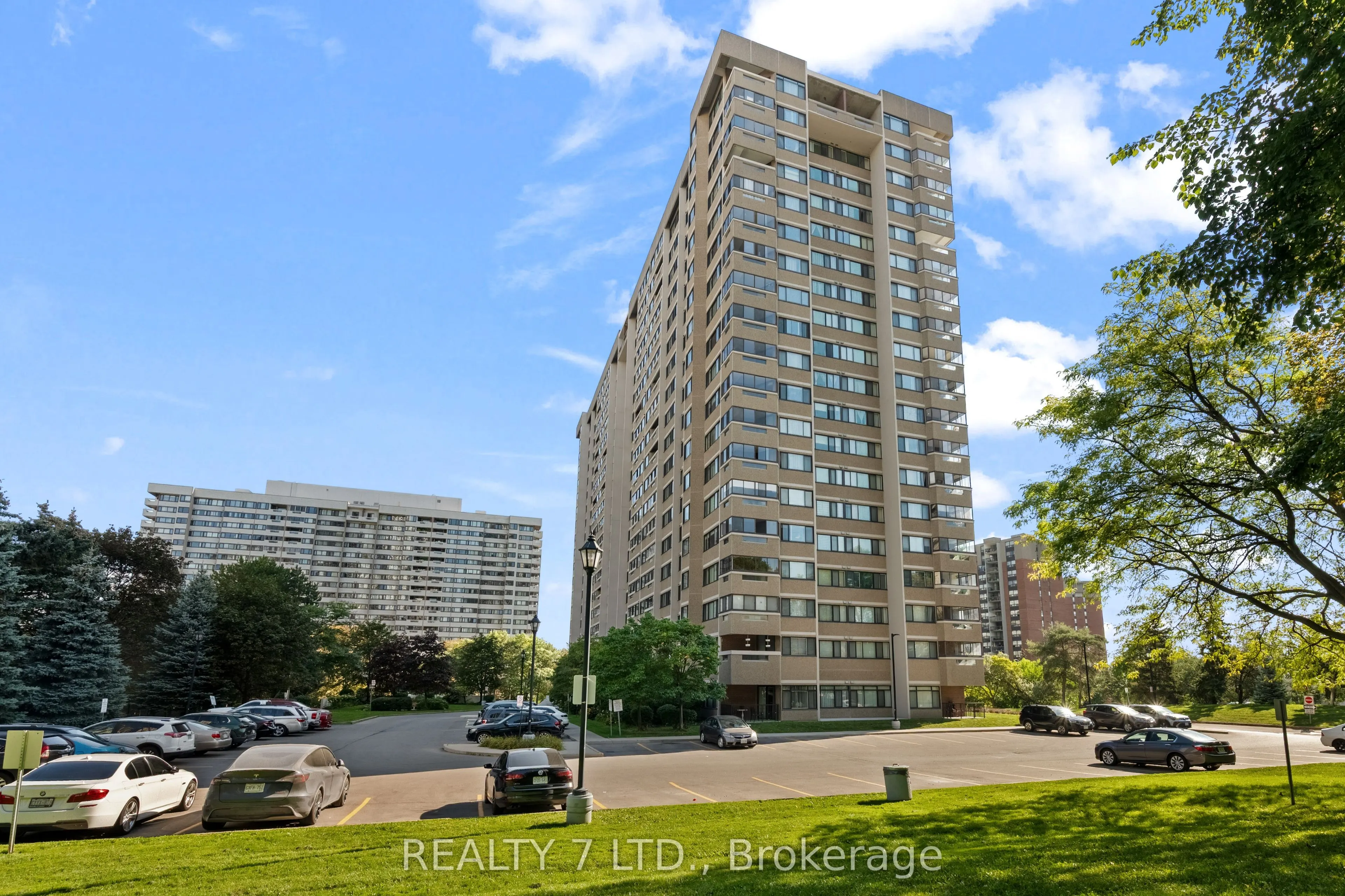 50 ELM Drive E #1507