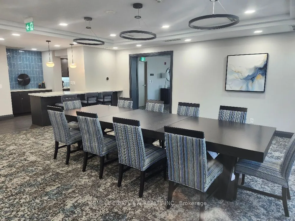 1900 Lake Shore Boulevard W #404
