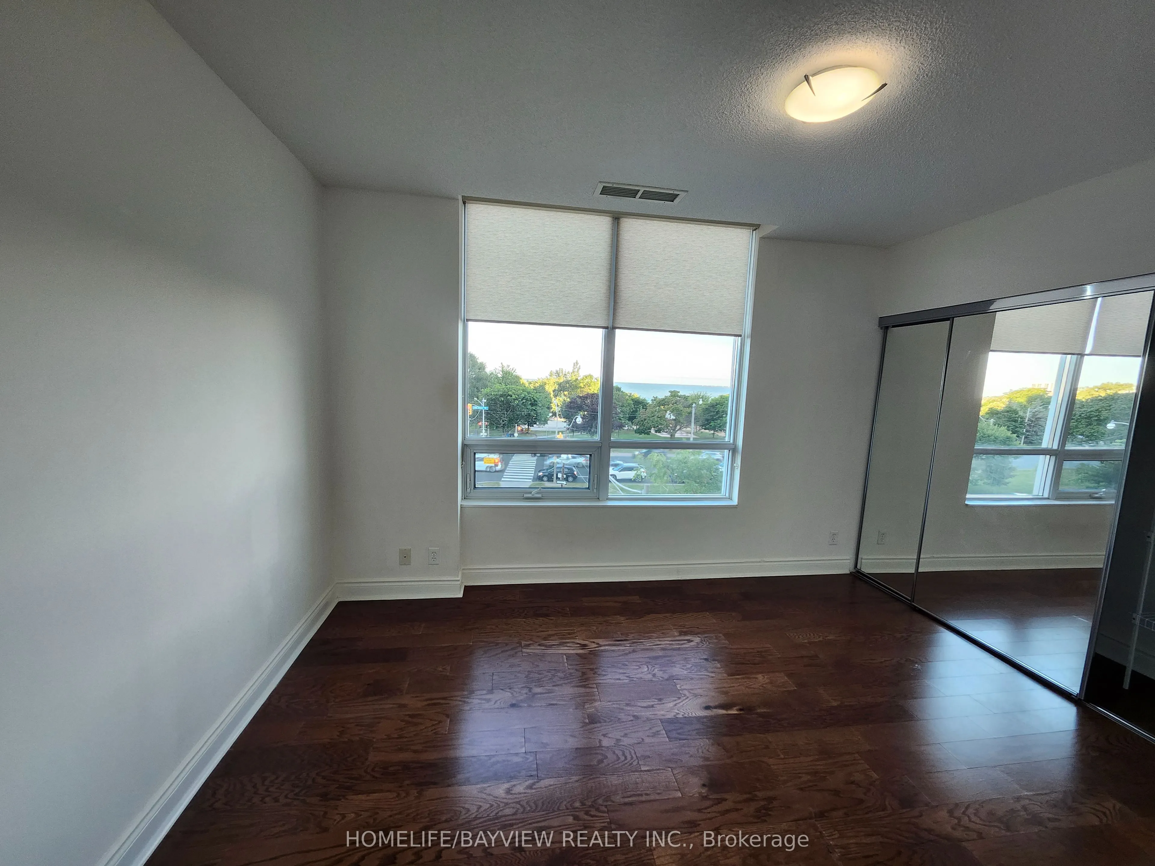 1900 Lake Shore Boulevard W #404