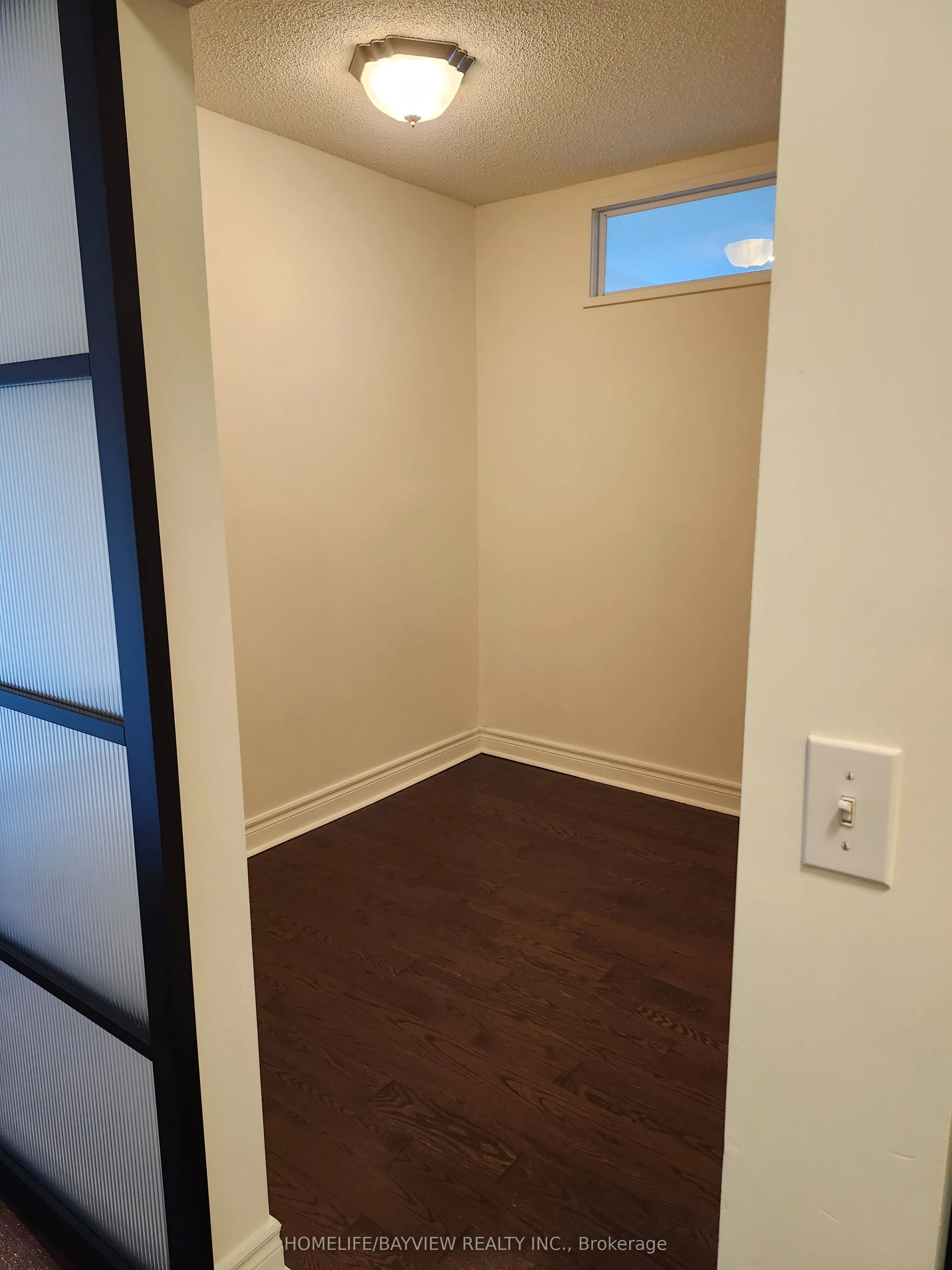 1900 Lake Shore Boulevard W #404