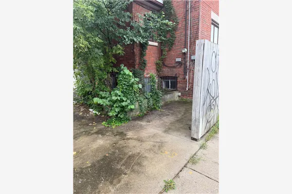 221 Westmoreland Avenue
