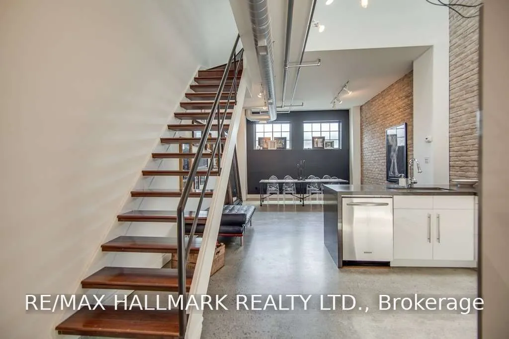 6 Bartlett Avenue #7