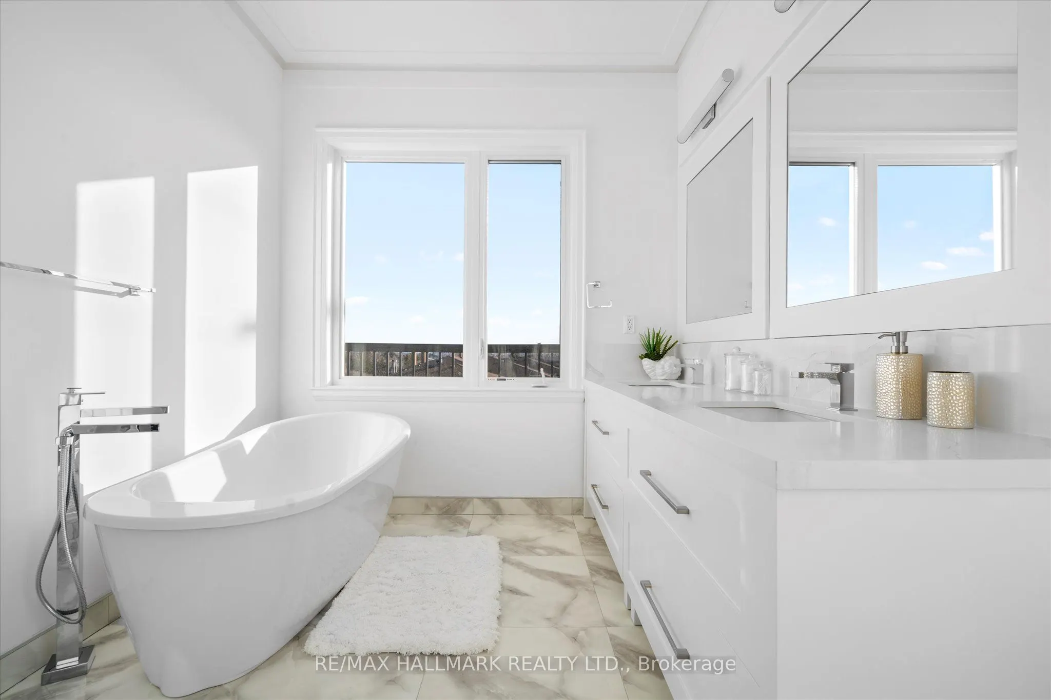 27 Antonio Court #1B