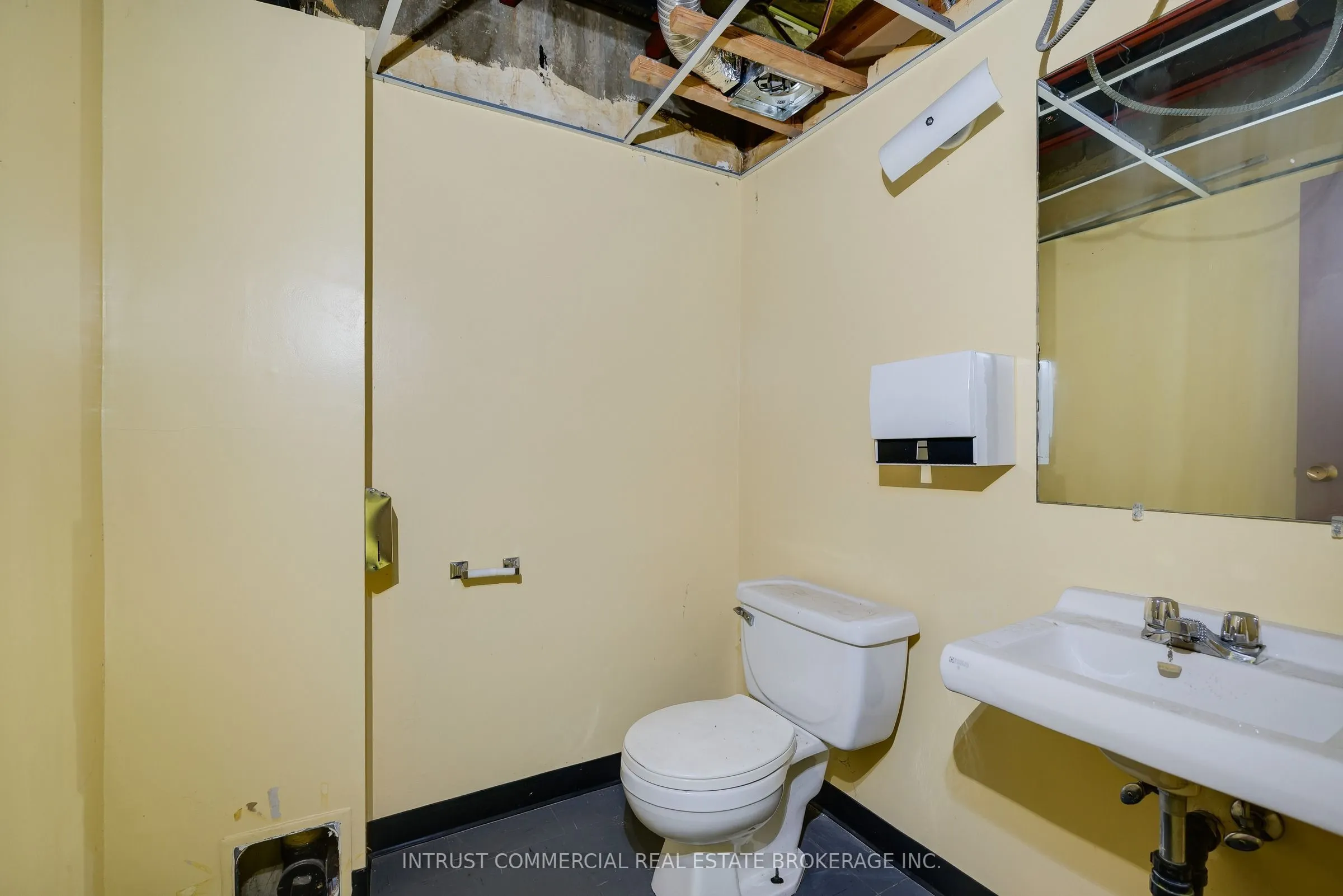 3278 Dundas Street W #Lower Level