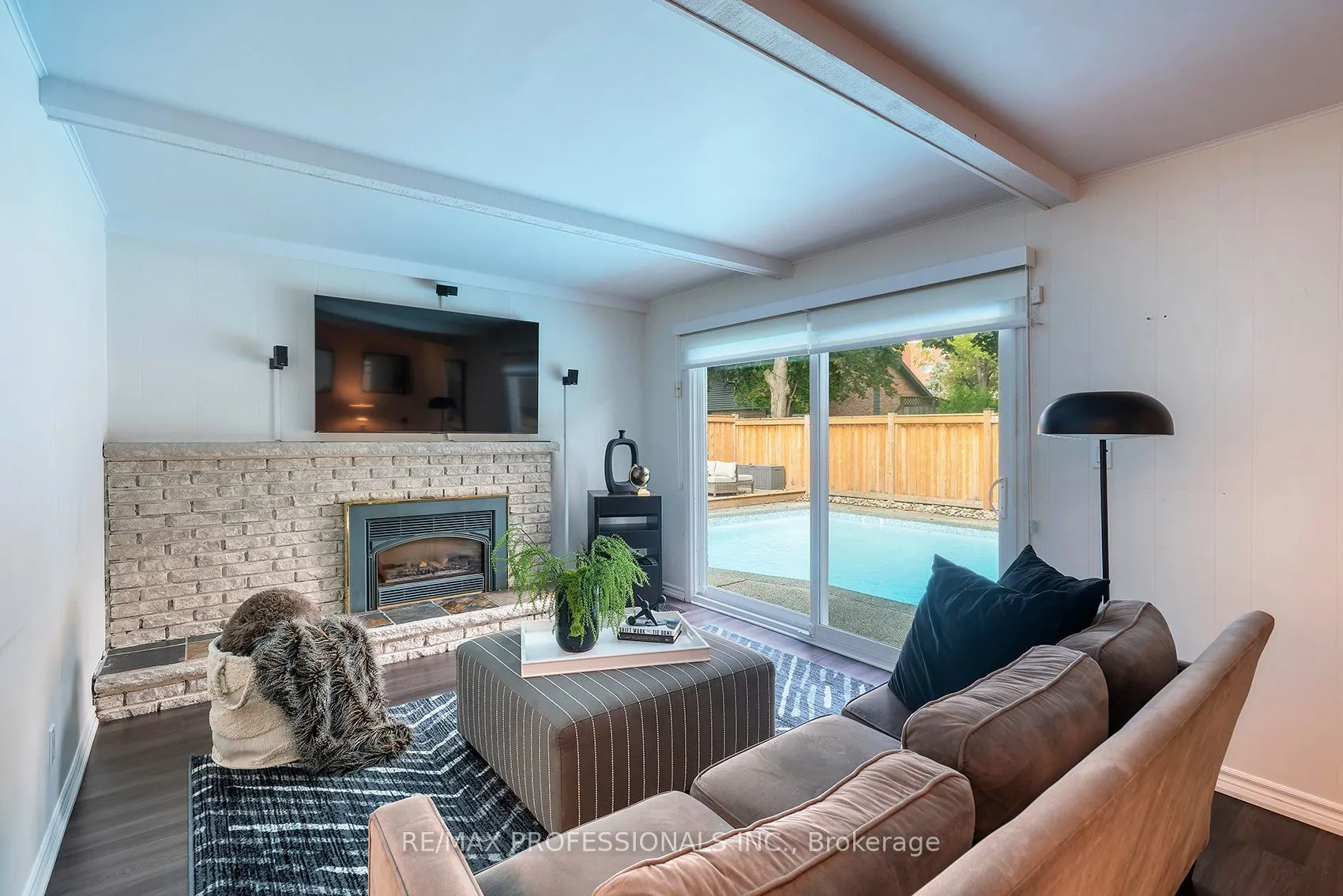 3627 Beechollow Crescent