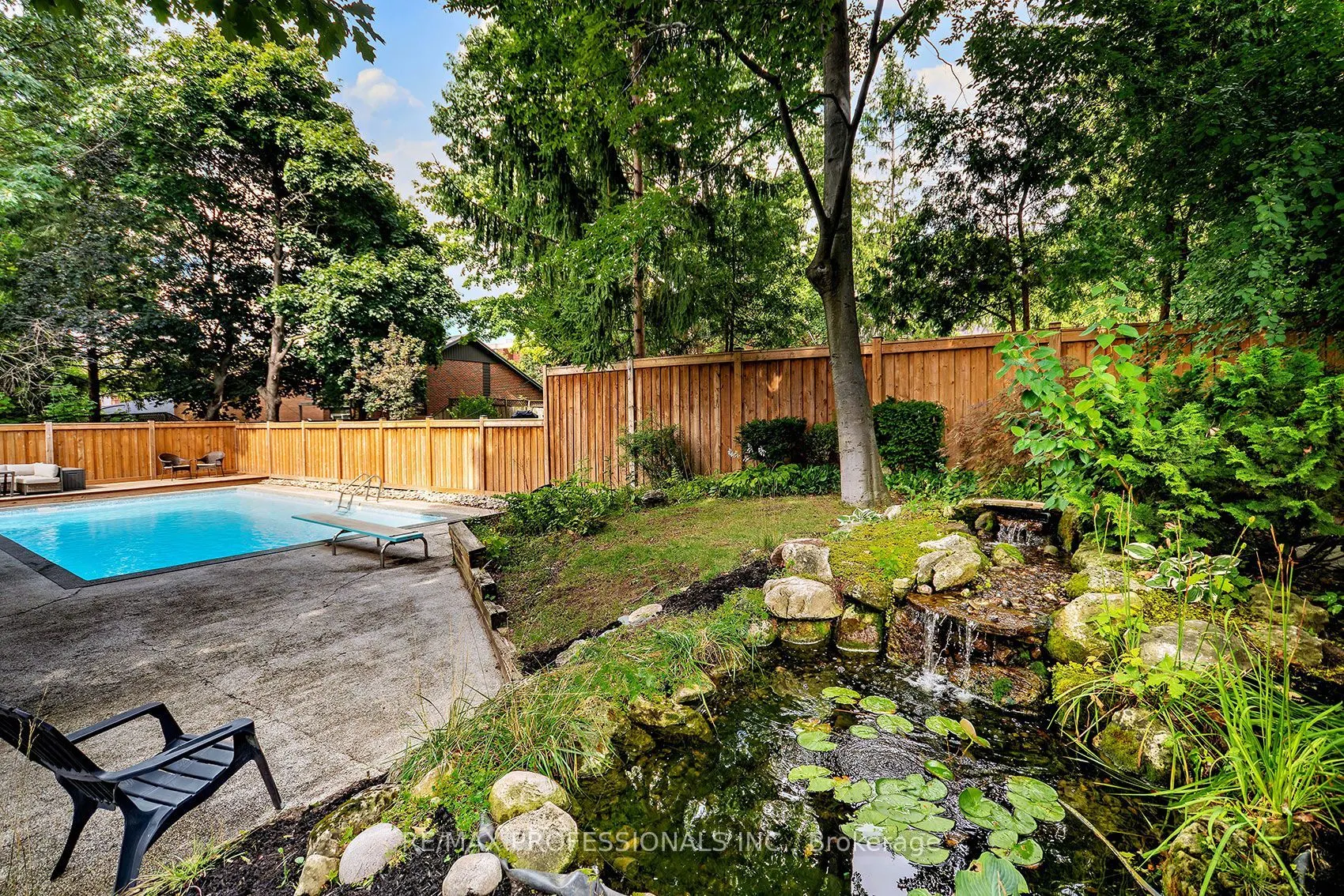 3627 Beechollow Crescent