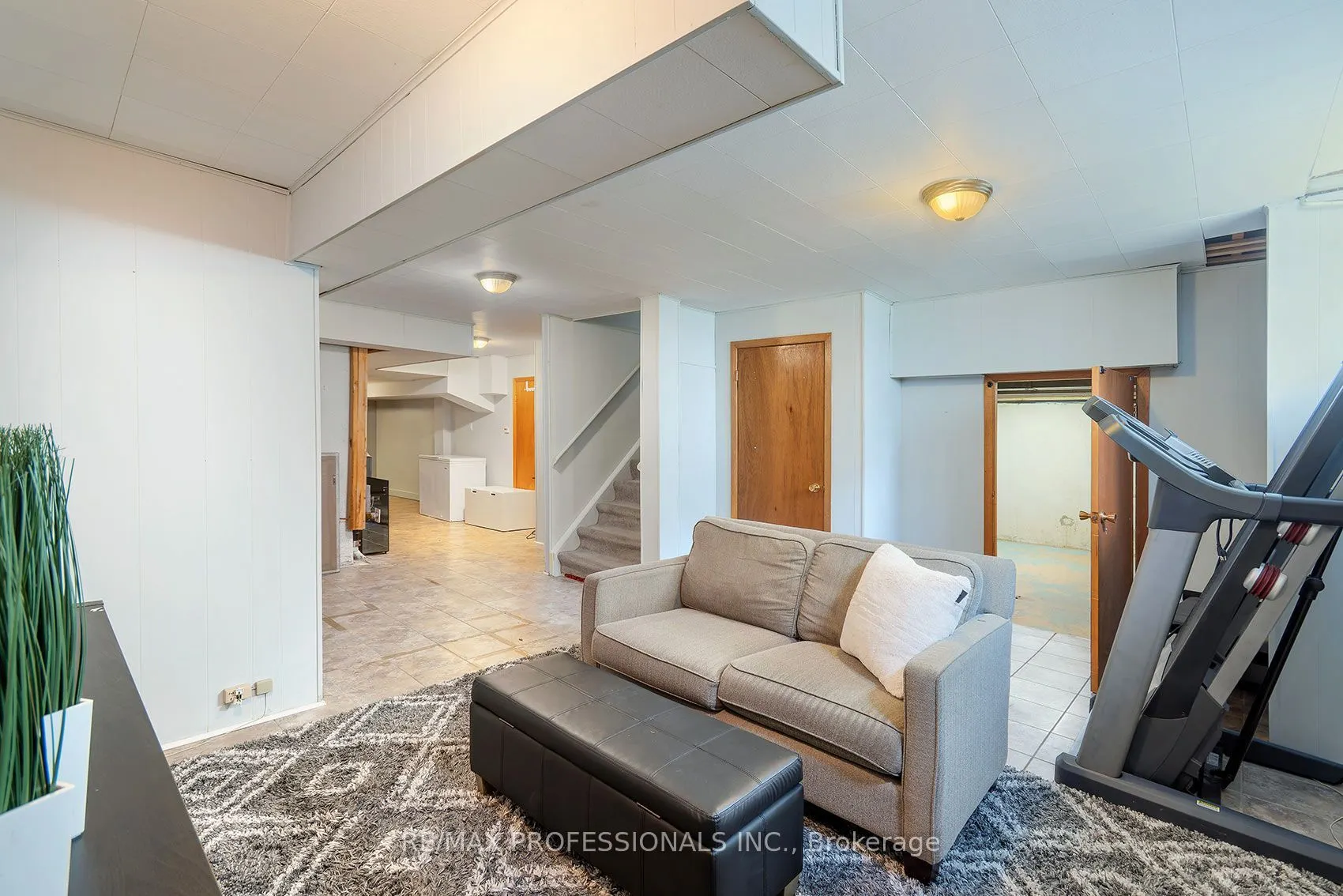 3627 Beechollow Crescent