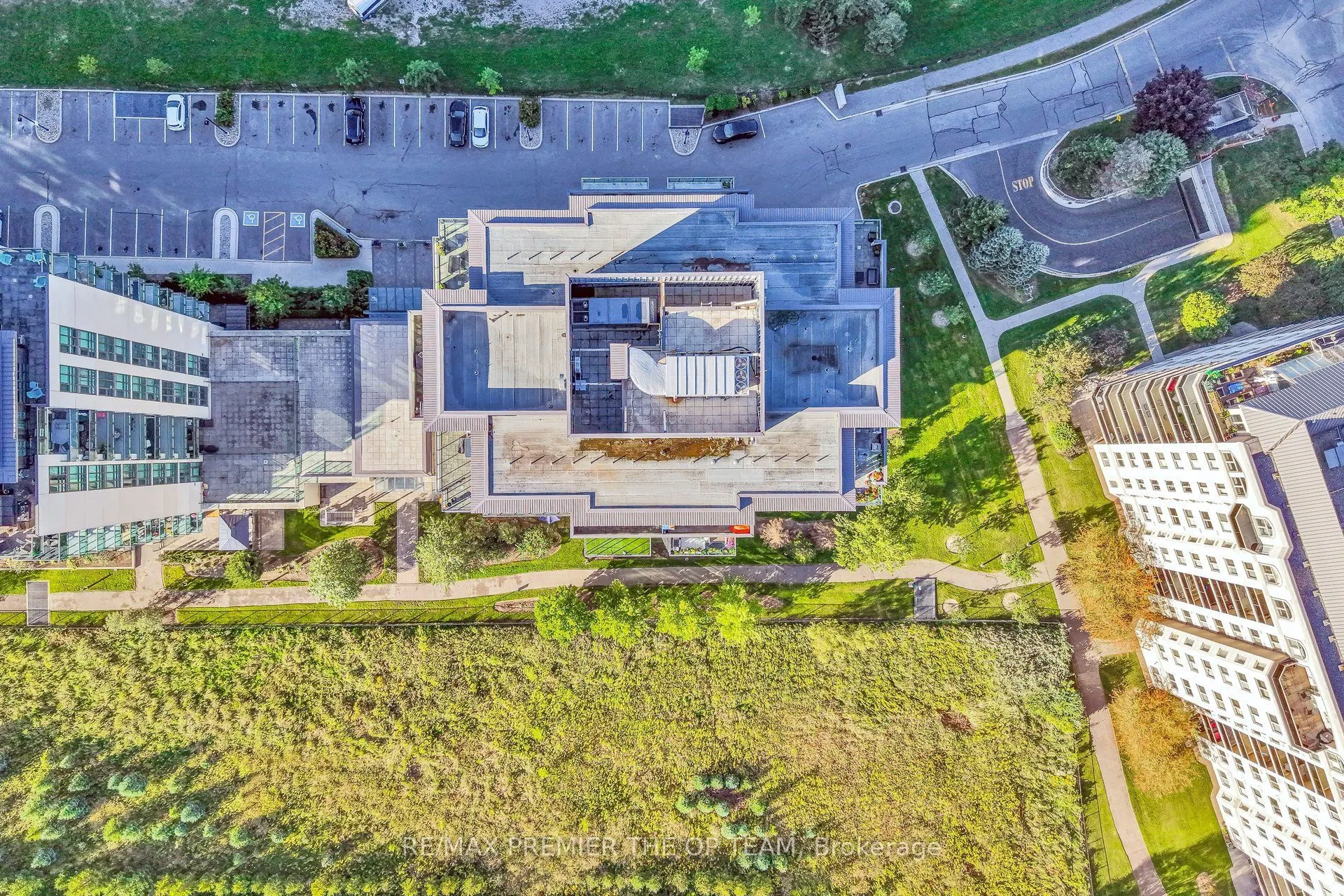 45 Yorkland Boulevard #105