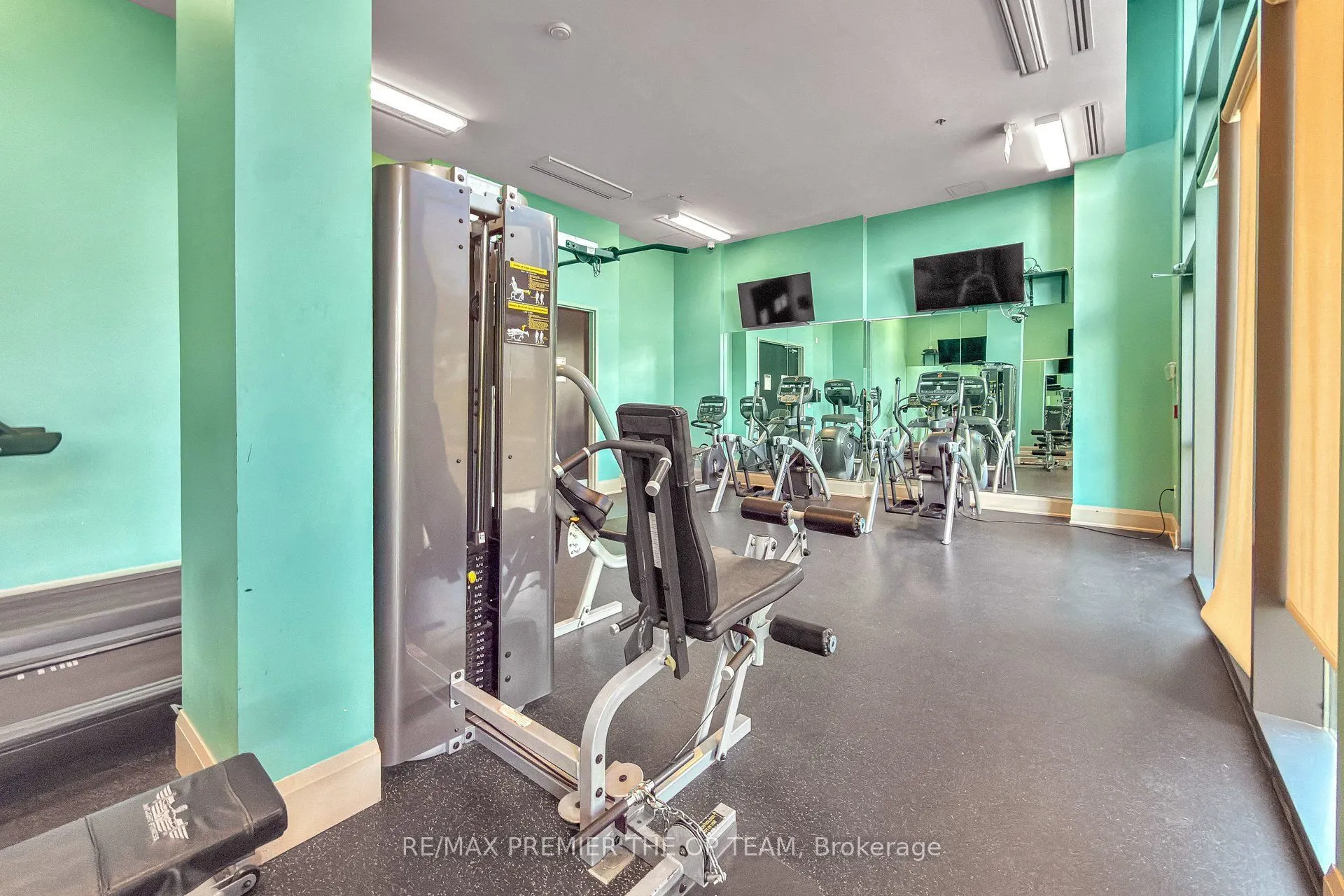 45 Yorkland Boulevard #105