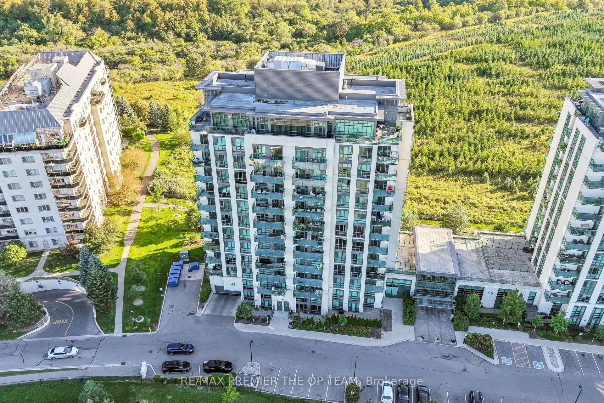 45 Yorkland Boulevard #105