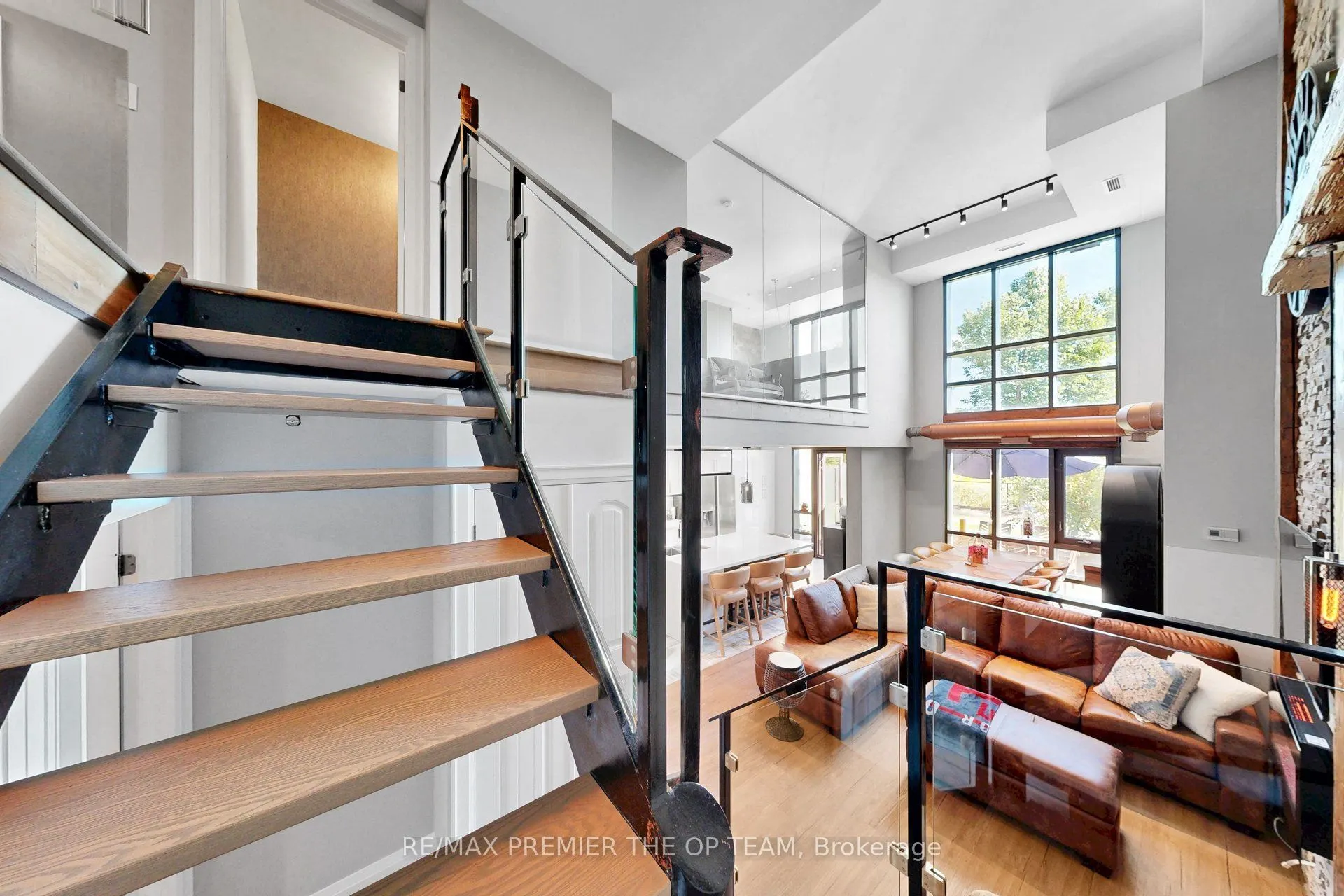 45 Yorkland Boulevard #105