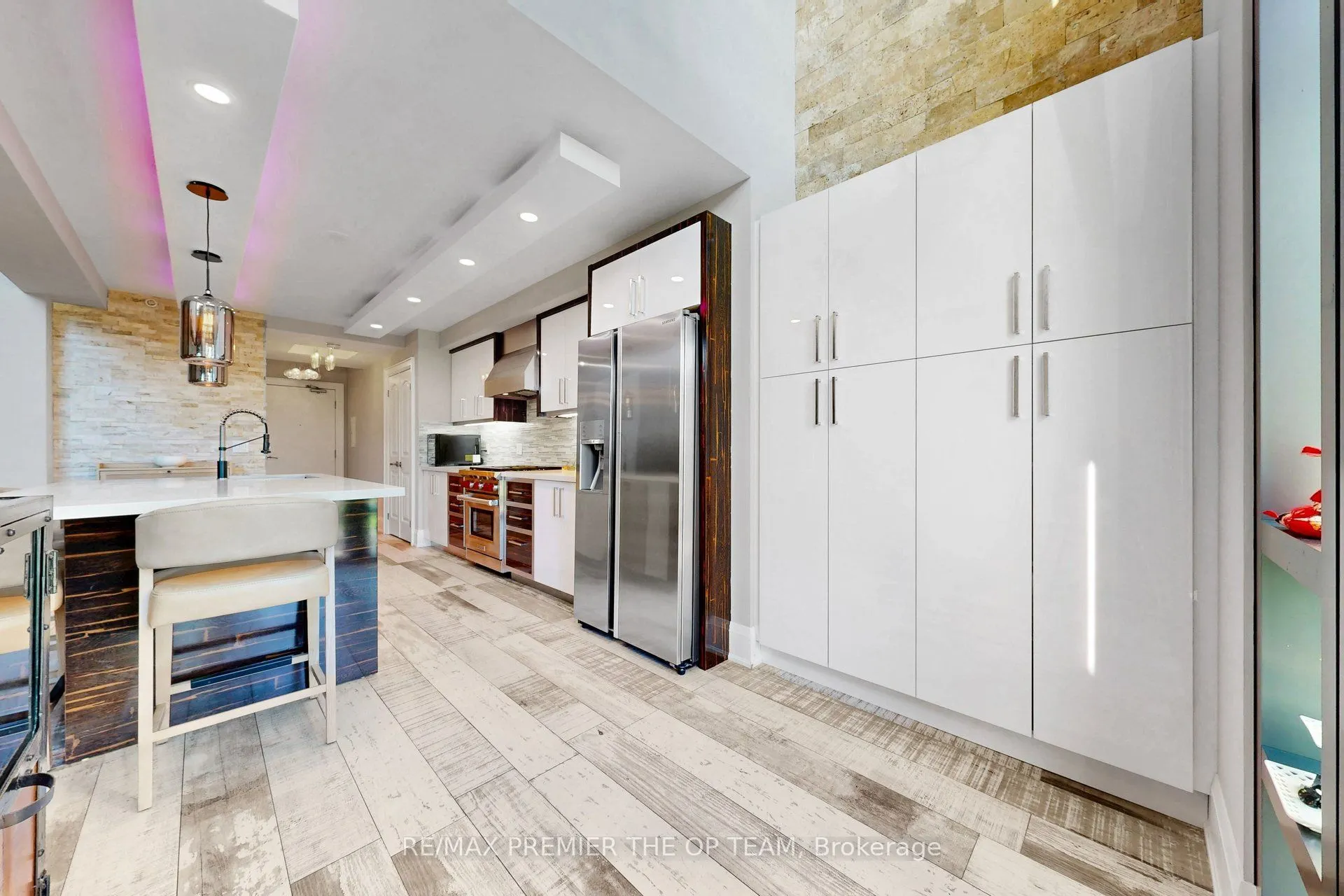 45 Yorkland Boulevard #105