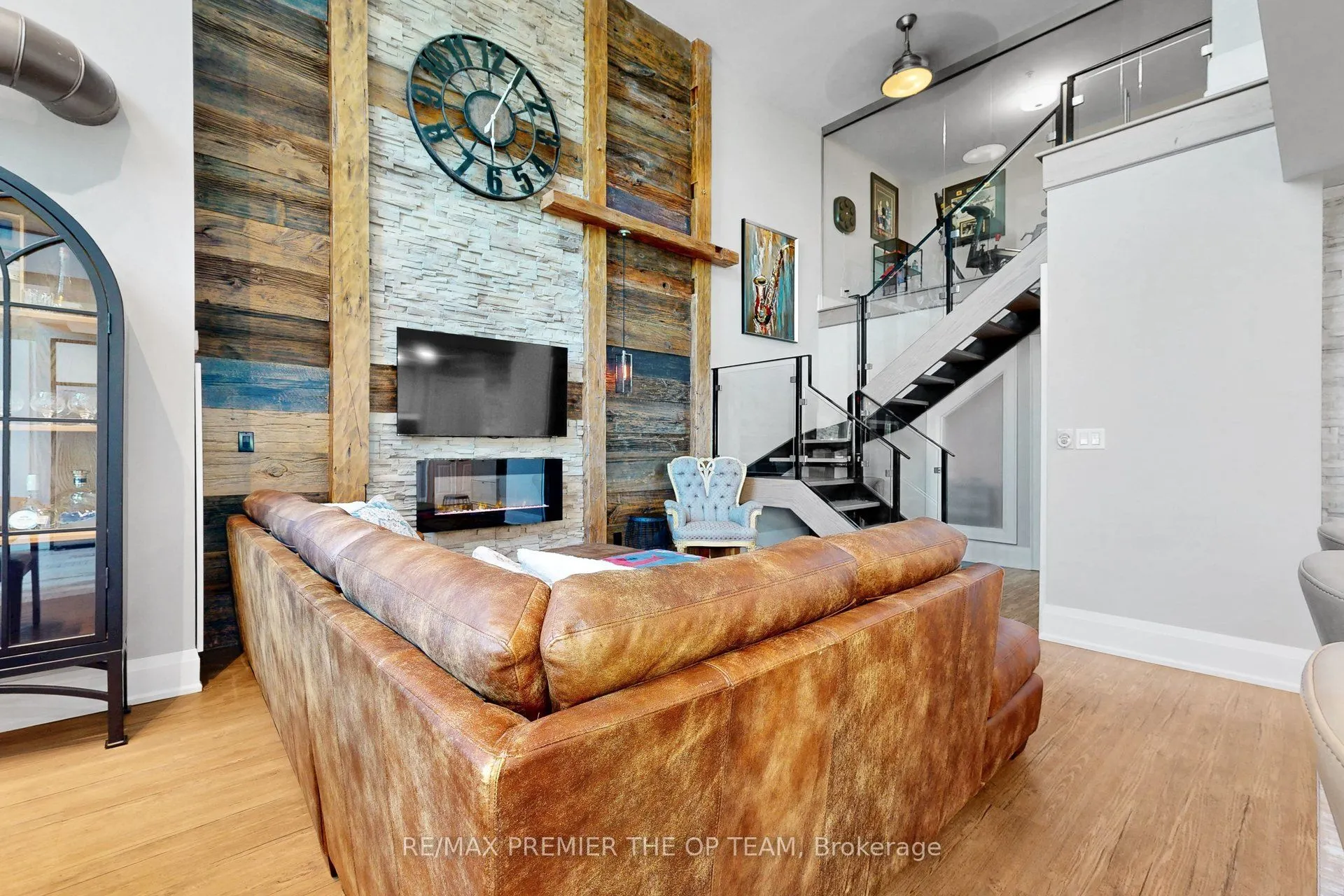 45 Yorkland Boulevard #105