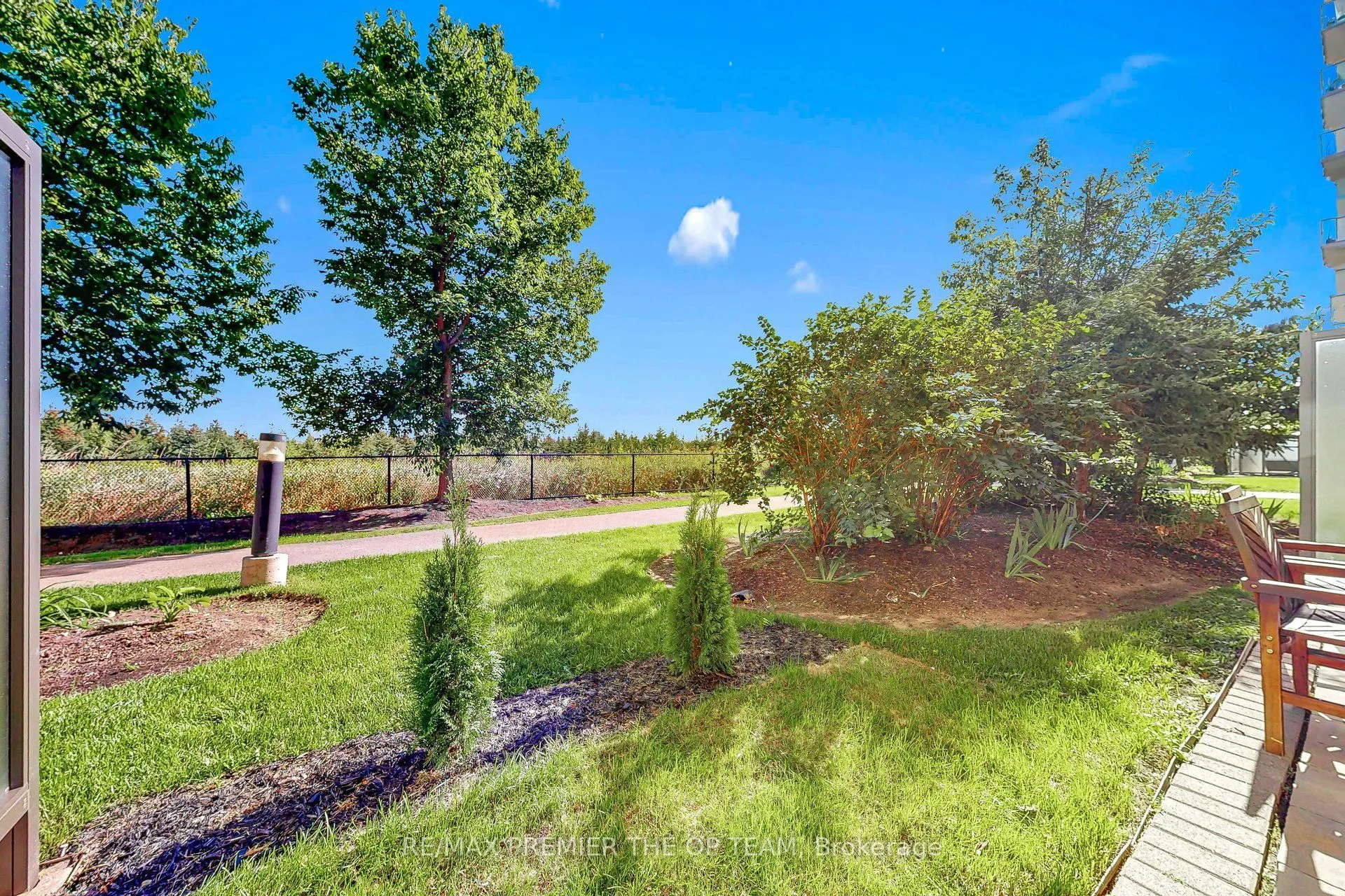 45 Yorkland Boulevard #105