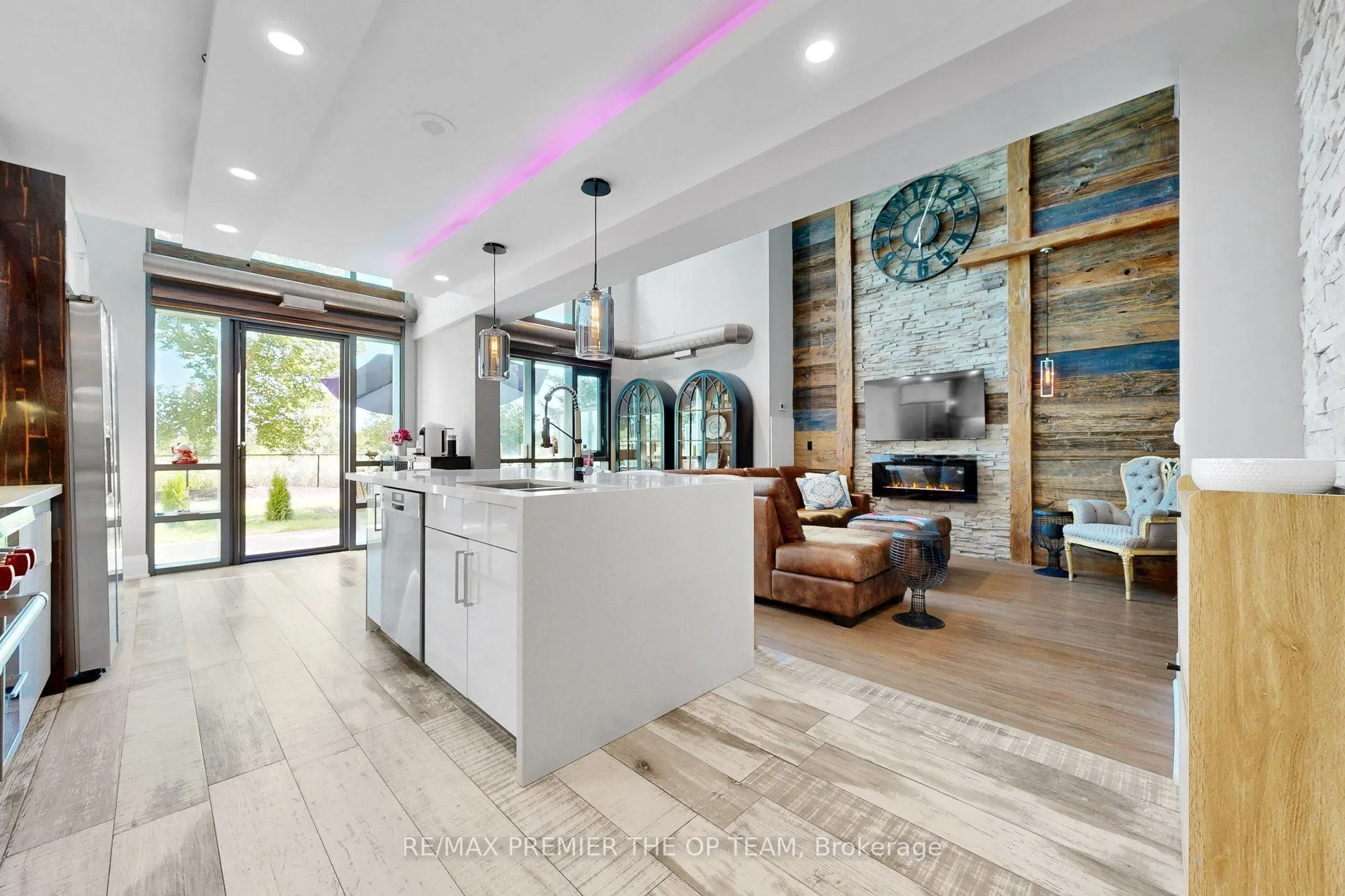 45 Yorkland Boulevard #105