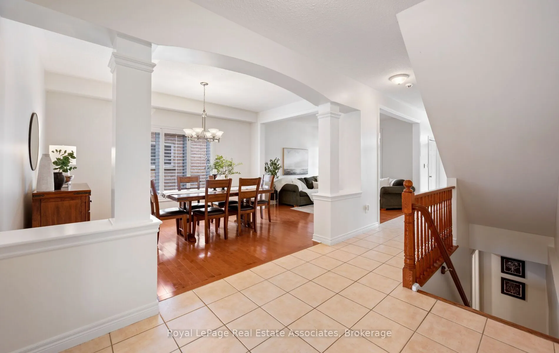 17 Nelles Street