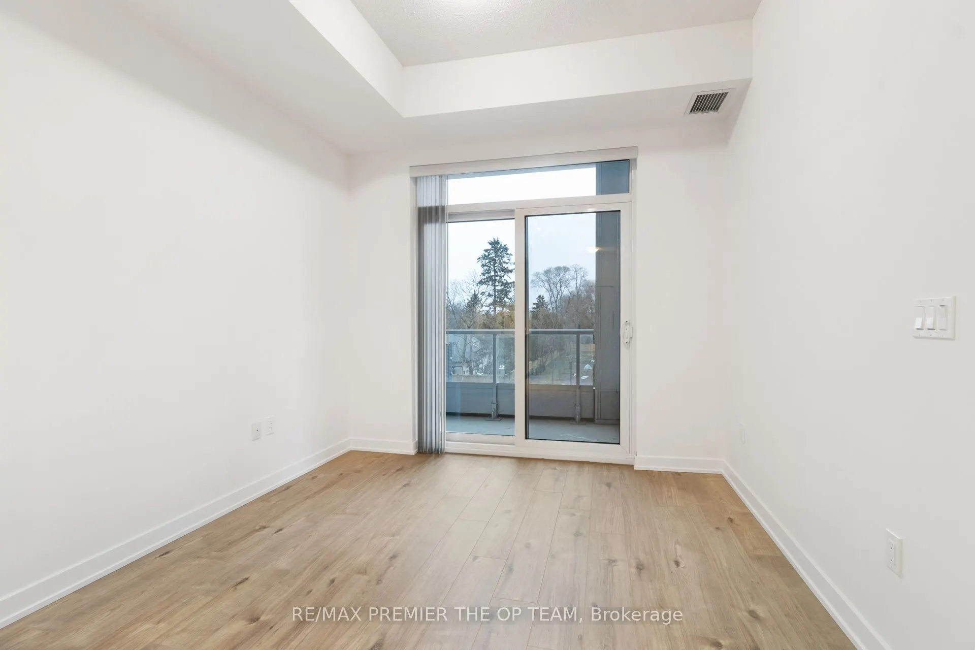 500 Plains Road E #204