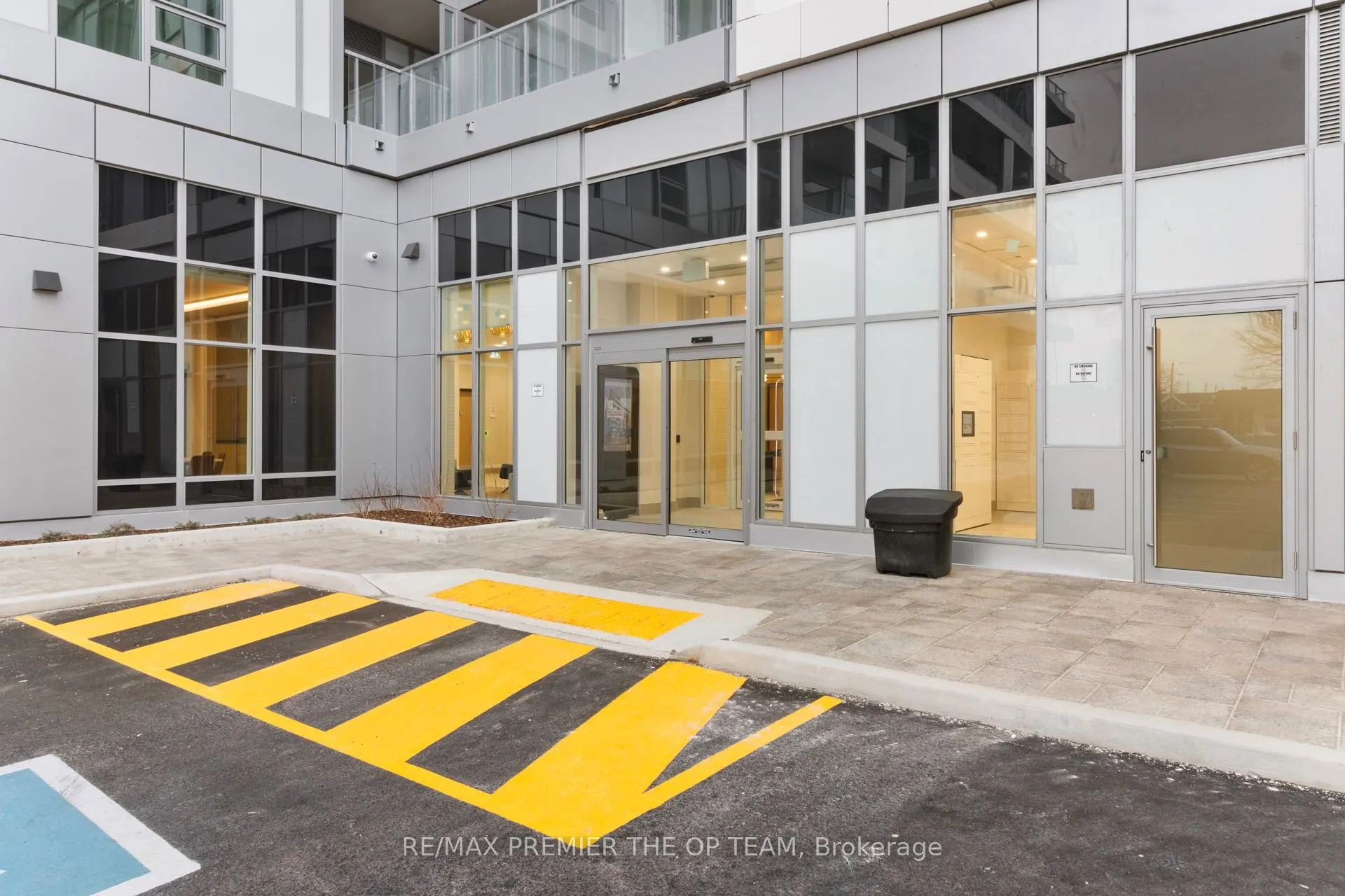 500 Plains Road E #204