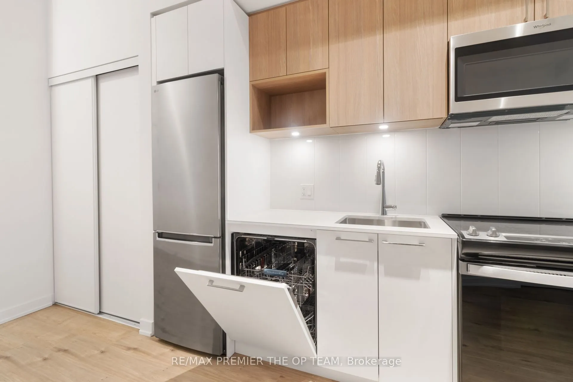 500 Plains Road E #204