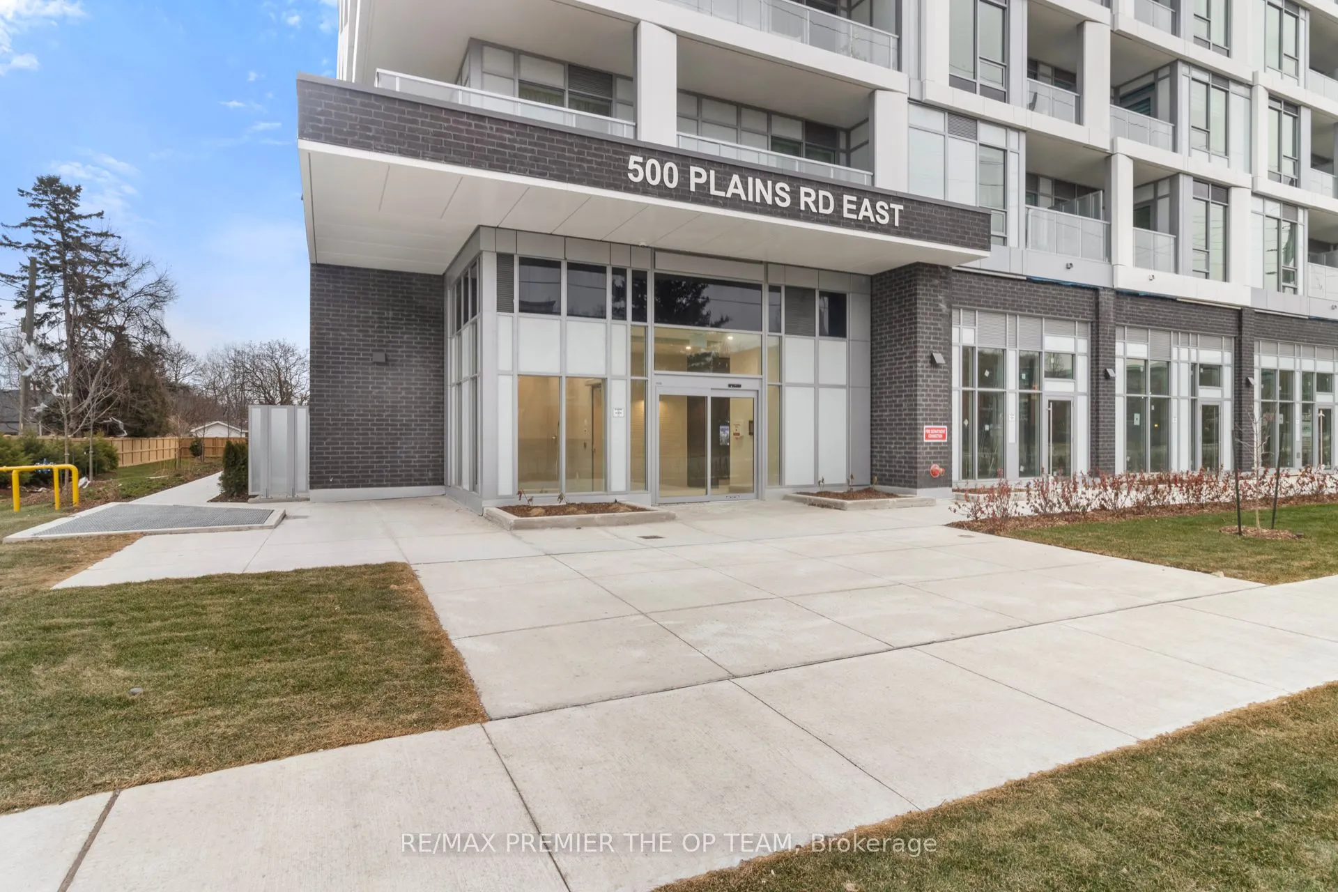 500 Plains Road E #204
