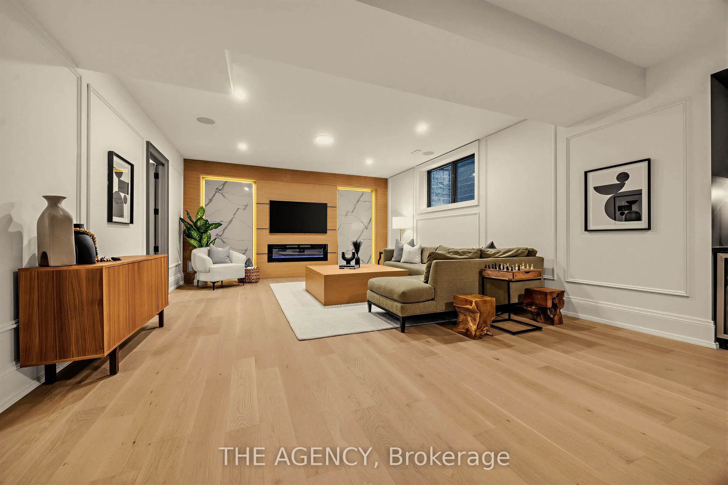 1529 Venetia Drive