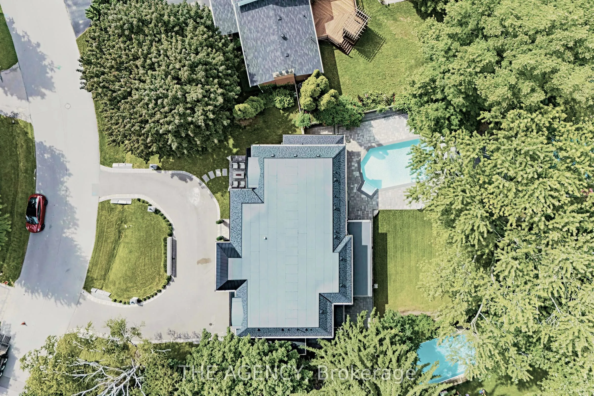 1529 Venetia Drive