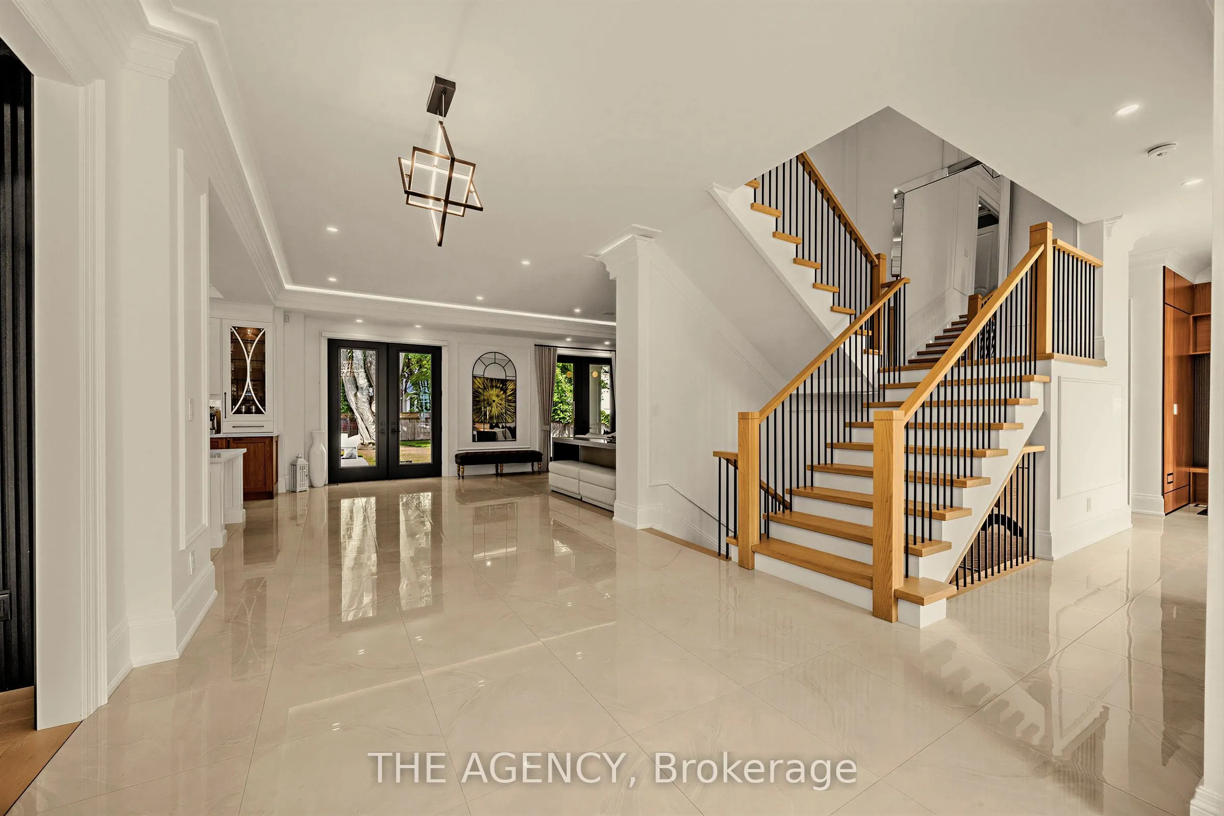 1529 Venetia Drive