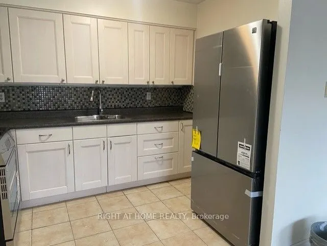 3358 Lake Shore Boulevard W #Unit B