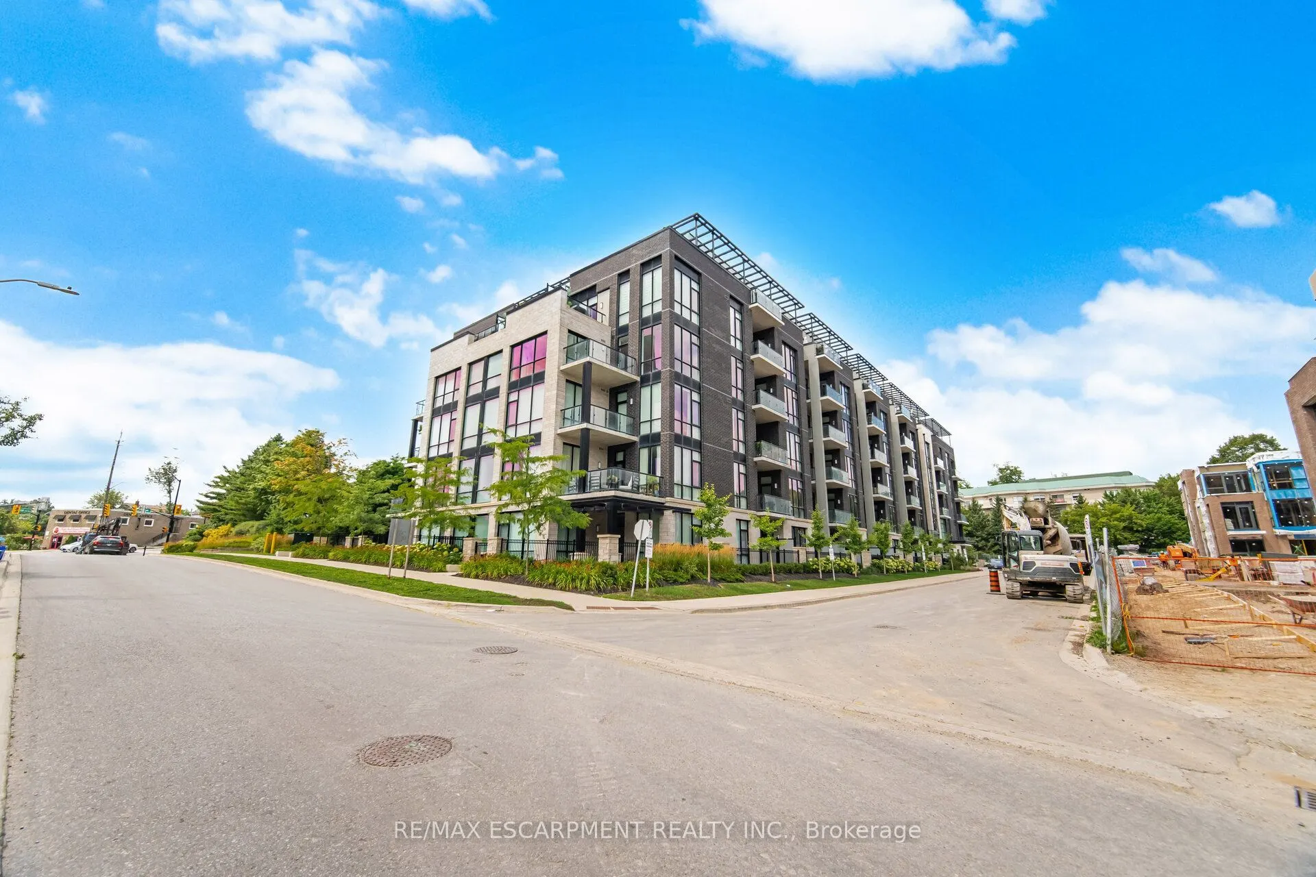 42 Mill Street #210