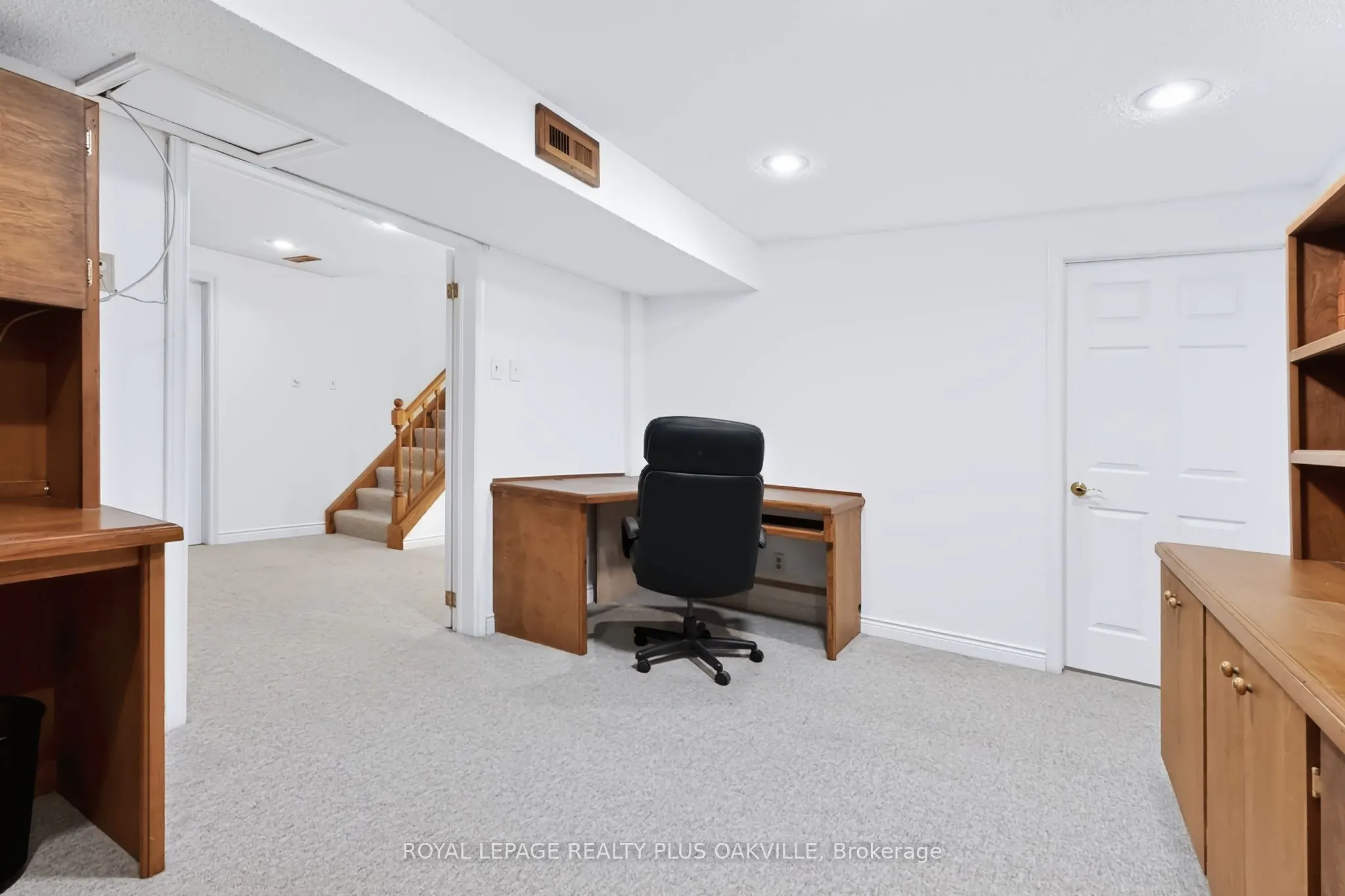 279 Hickory Circle