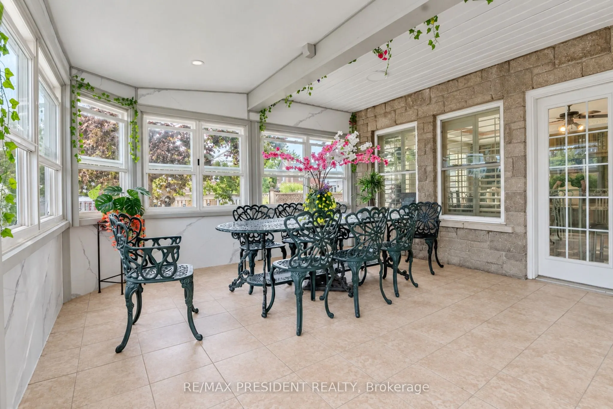 9 Aster Court