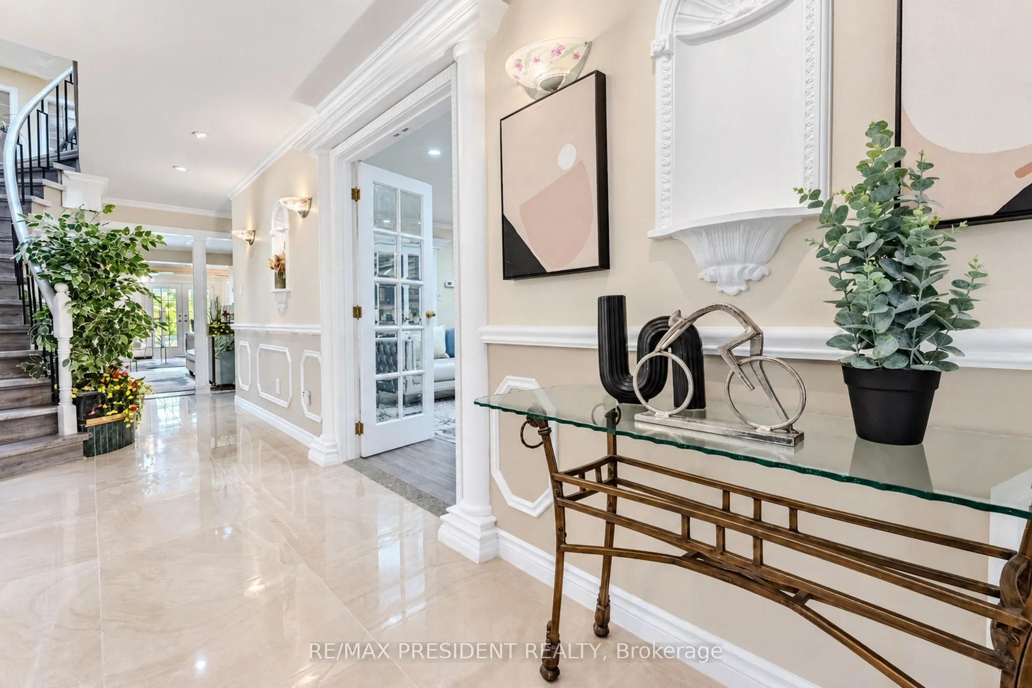 9 Aster Court