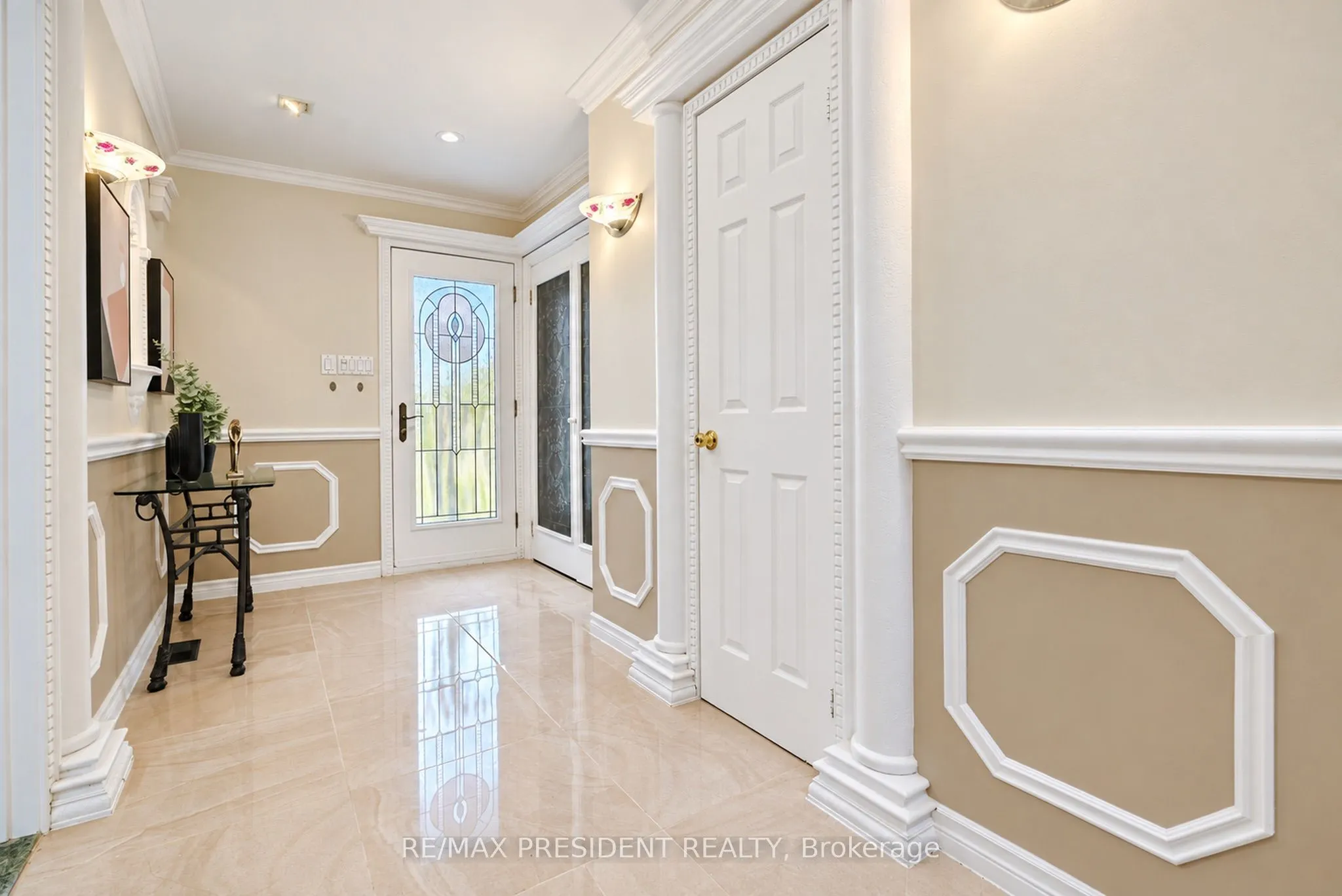 9 Aster Court