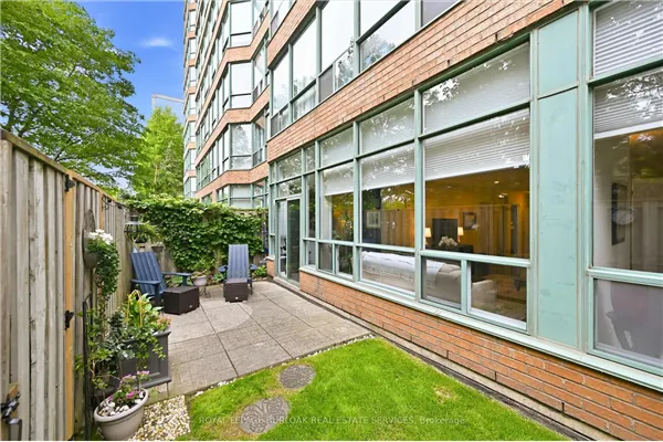 1276 Maple Crossing Boulevard #110