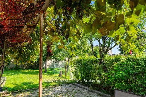 98 Hay Avenue