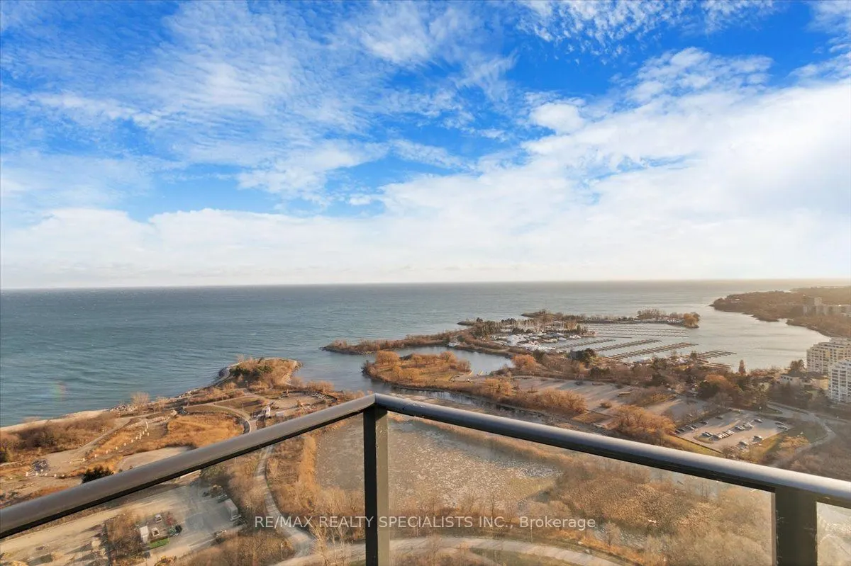 20 Shorebreeze Drive S #3210